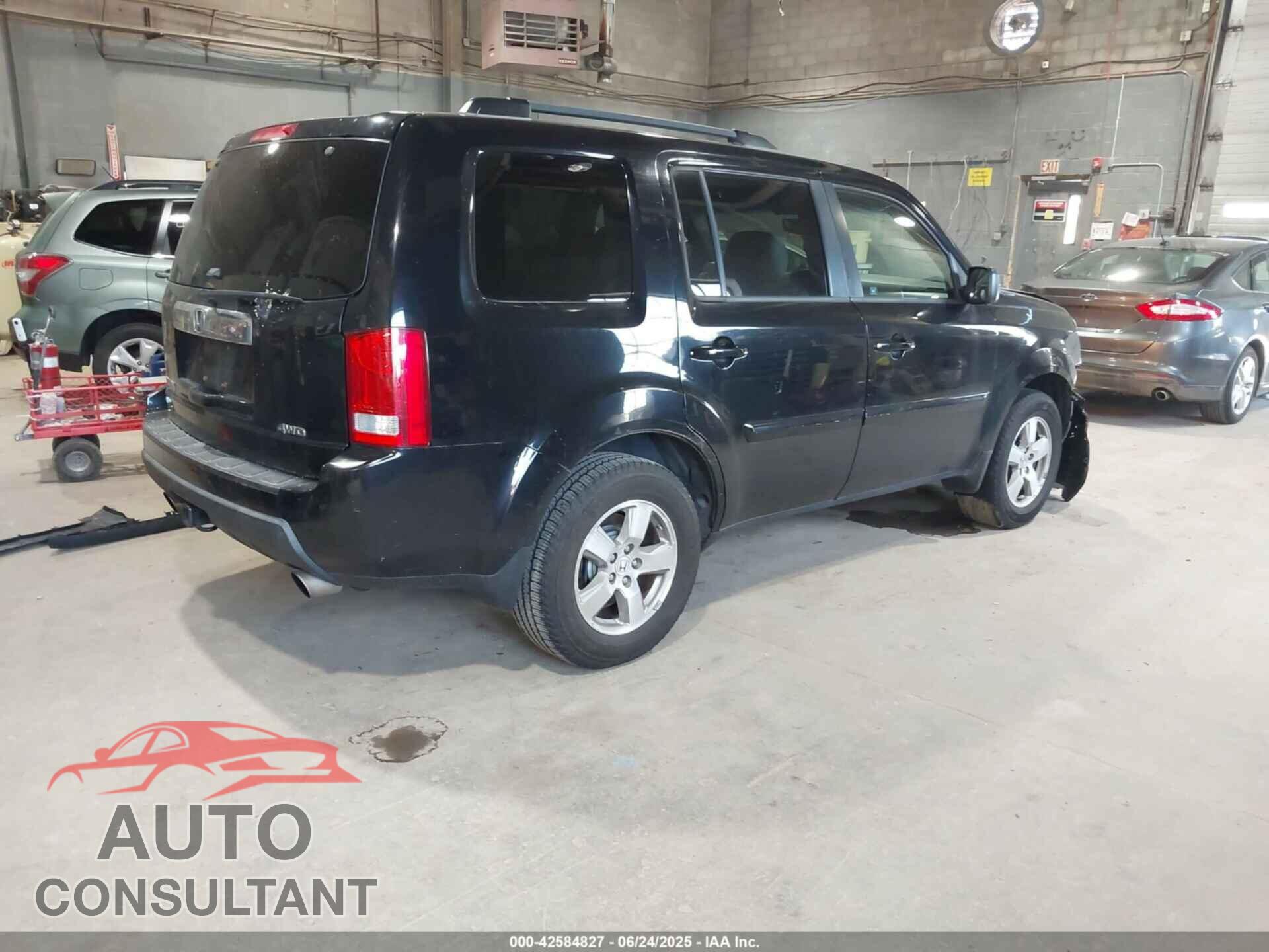 HONDA PILOT 2011 - 5FNYF4H50BB077724