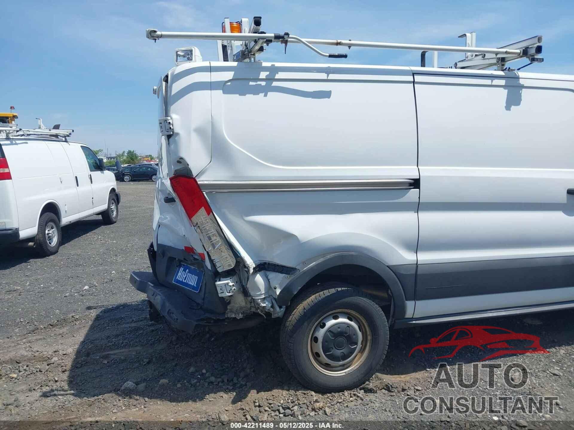 FORD TRANSIT-250 2016 - 1FTYR1YM0GKB55605