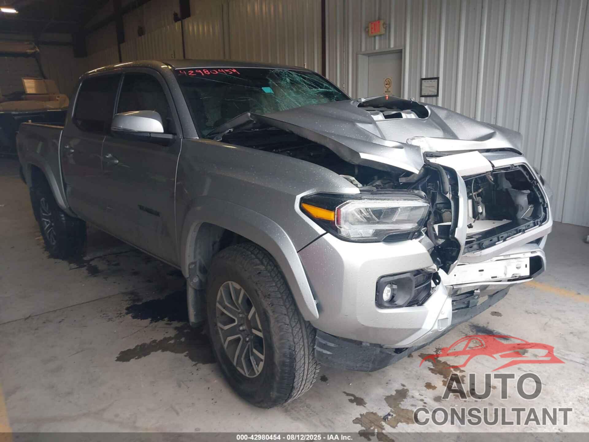 TOYOTA TACOMA 2022 - 3TMAZ5CN1NM177160