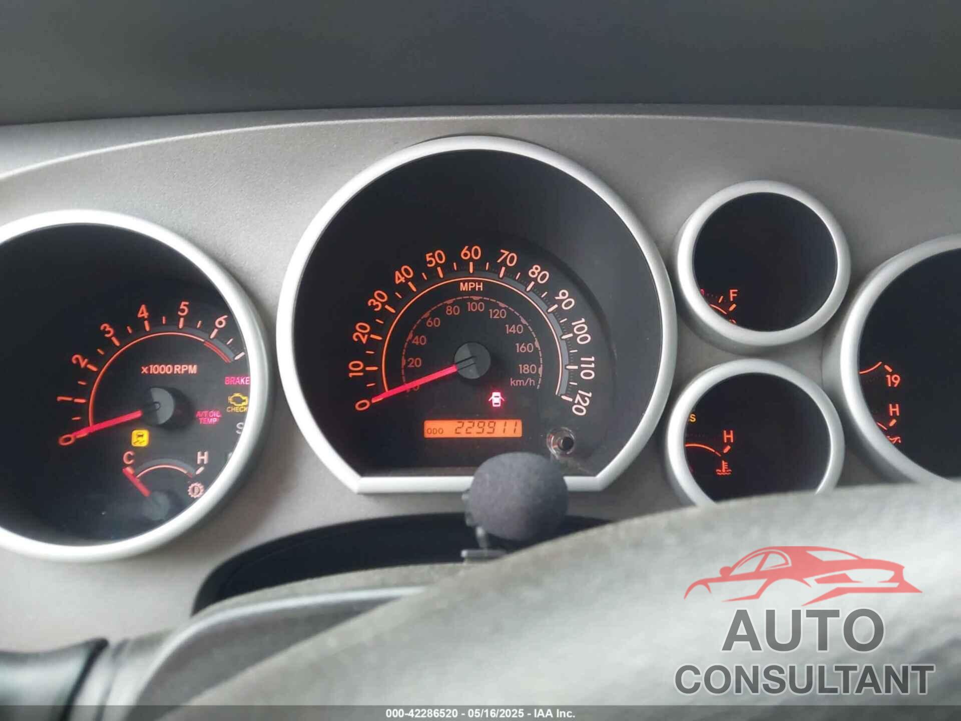 TOYOTA TUNDRA 2010 - 5TFDW5F18AX152579