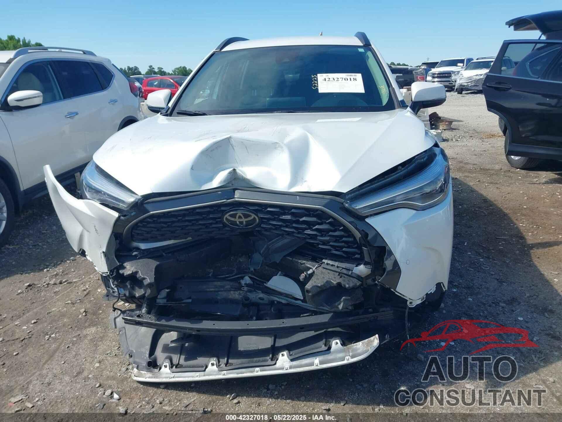 TOYOTA COROLLA CROSS 2022 - 7MUEAAAG0NV003723