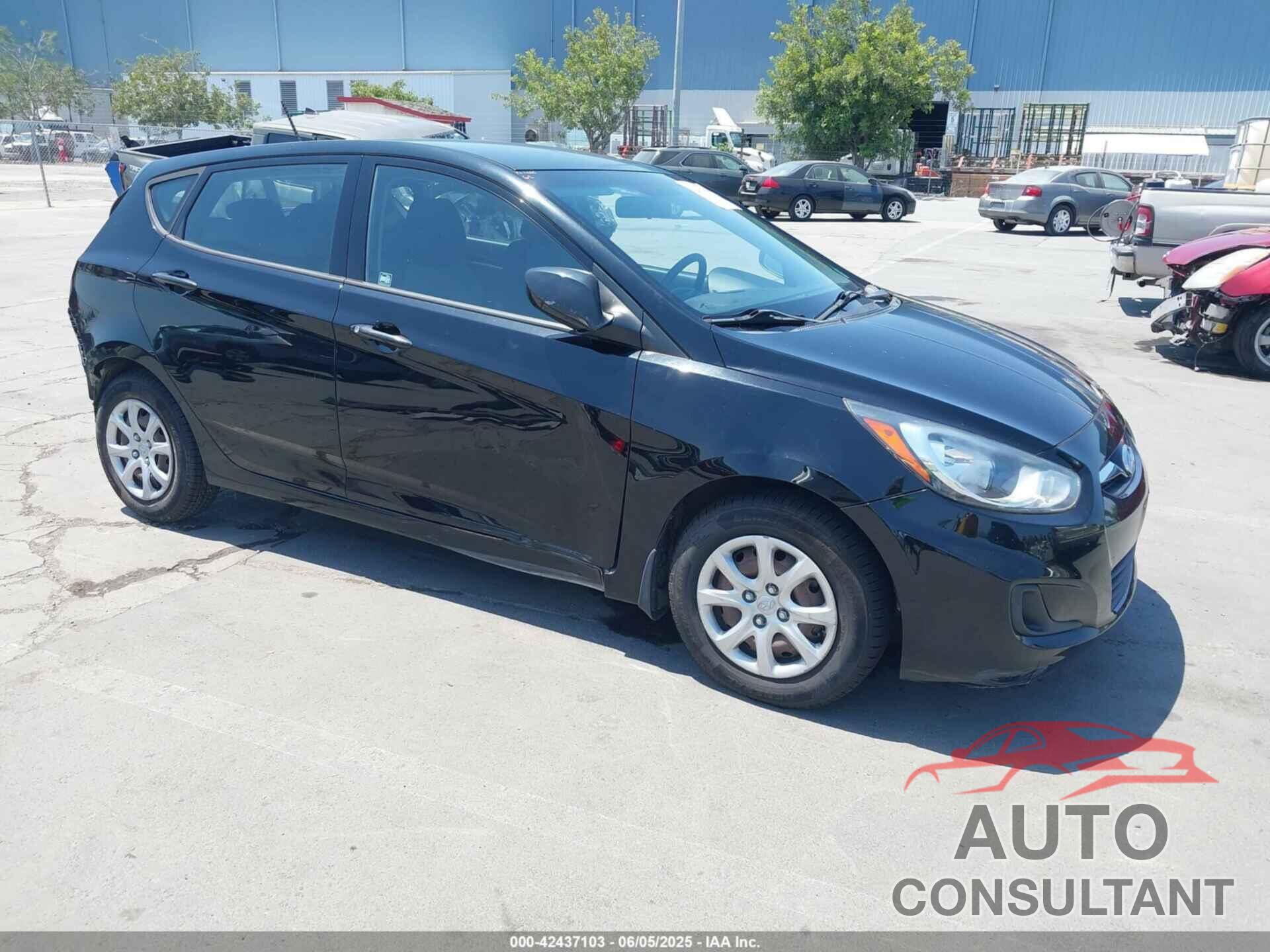 HYUNDAI ACCENT 2013 - KMHCT5AE8DU079200