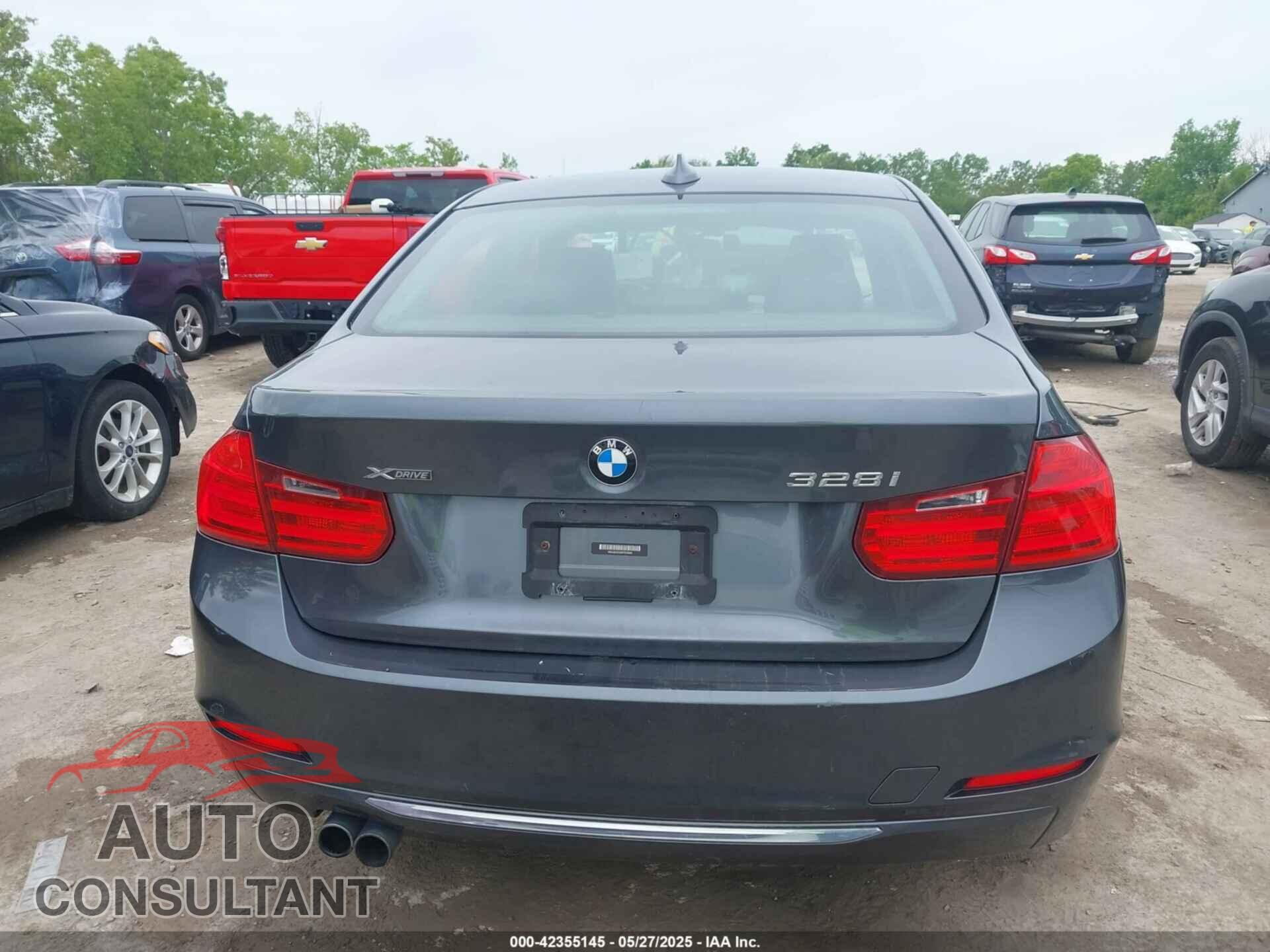 BMW 328I 2013 - WBA3B3C59DF532668