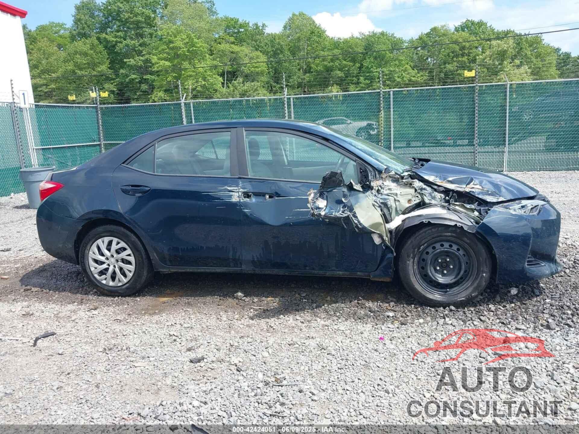TOYOTA COROLLA 2019 - 2T1BURHE2KC134275