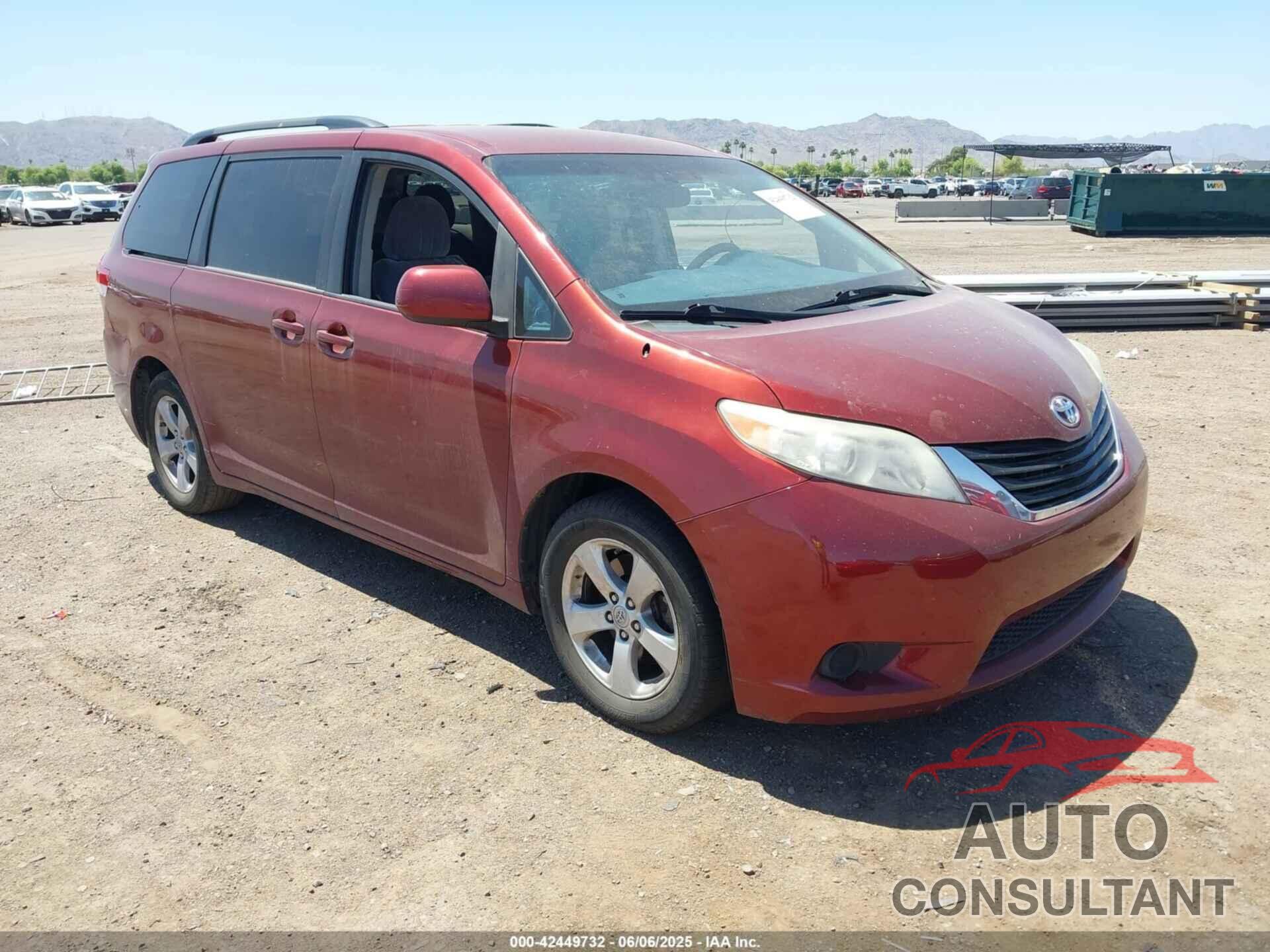 TOYOTA SIENNA 2011 - 5TDKK3DC1BS109897