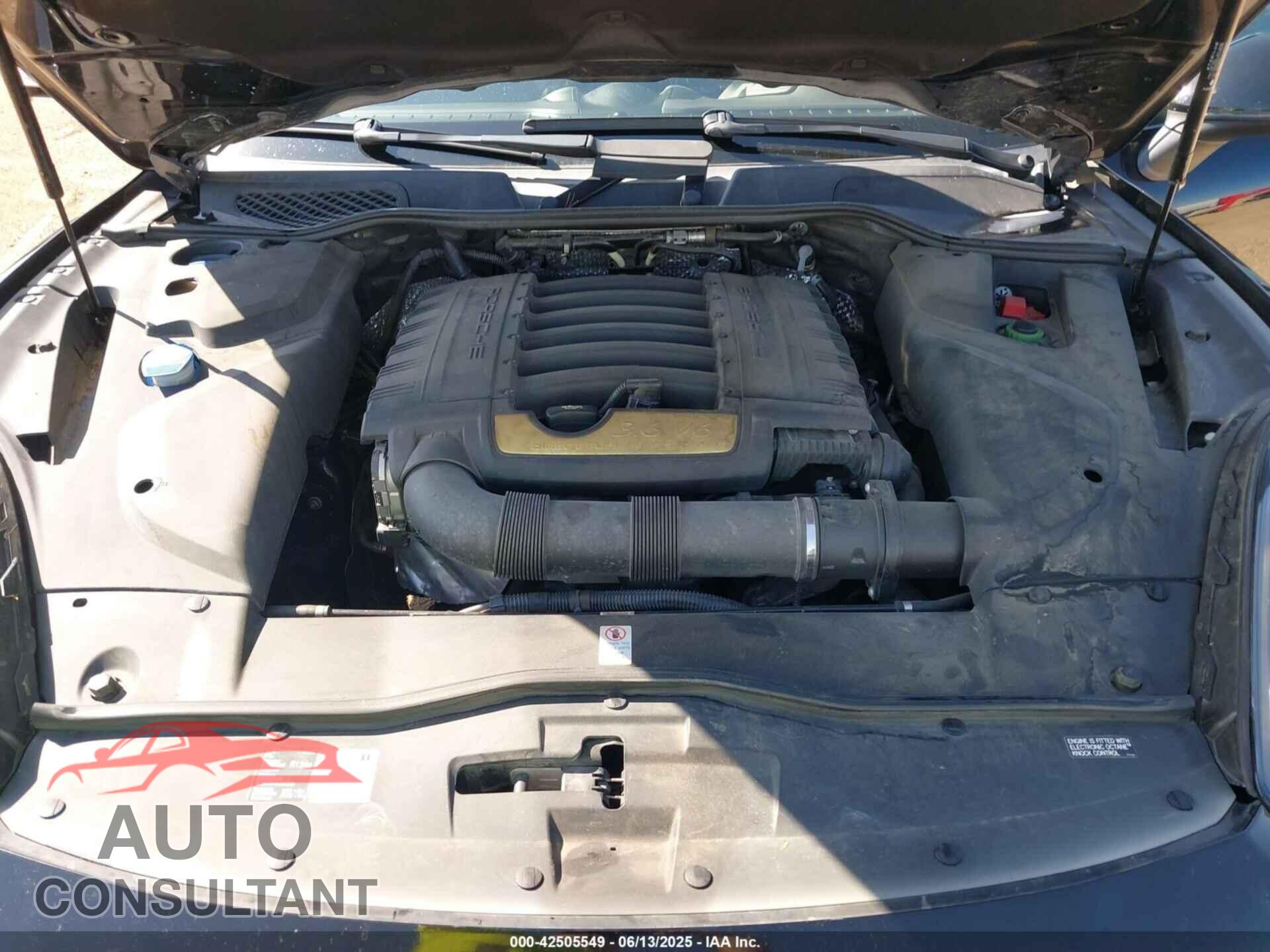 PORSCHE CAYENNE 2016 - WP1AA2A27GLA01974
