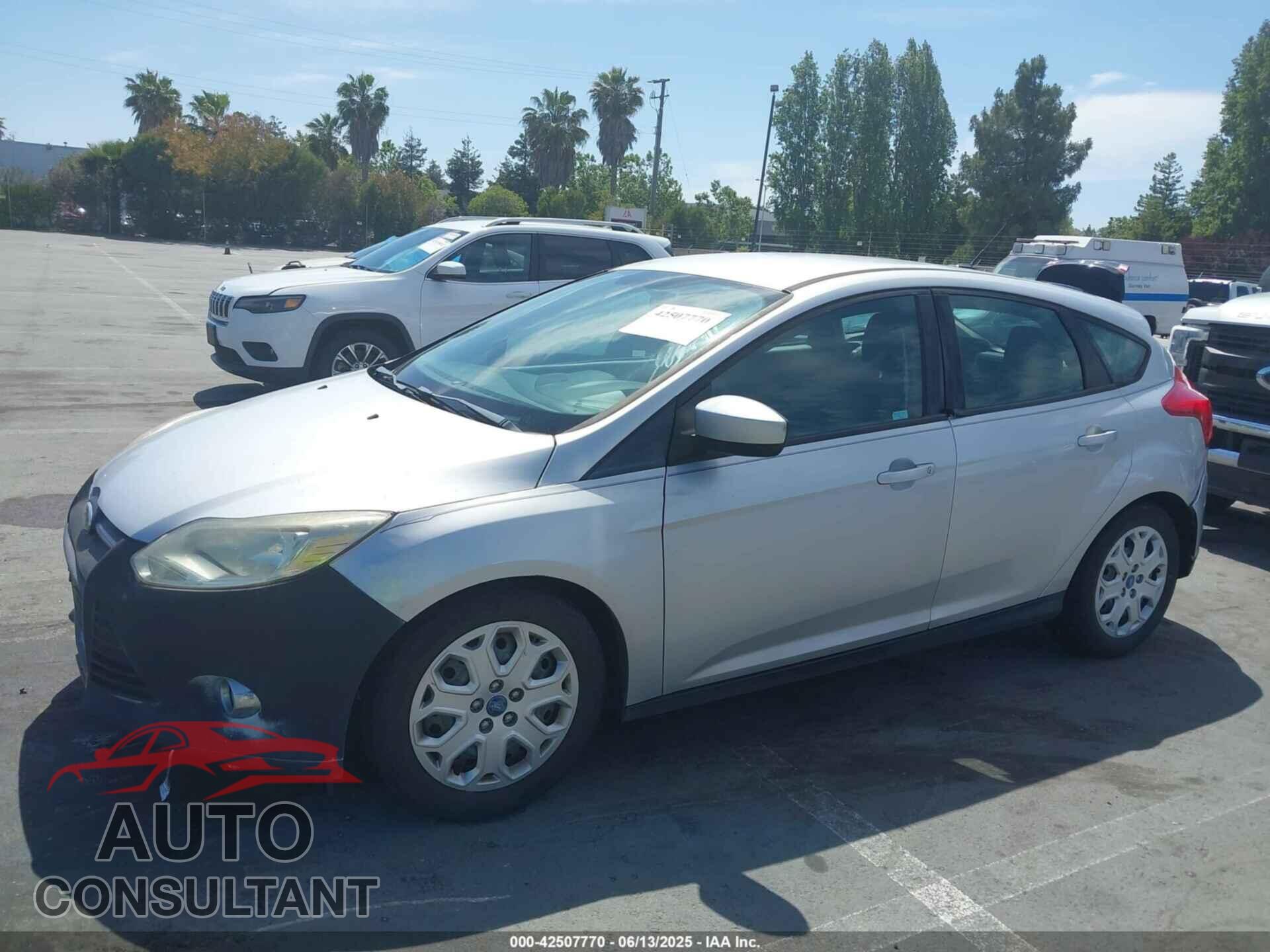 FORD FOCUS 2012 - 1FAHP3K24CL177576