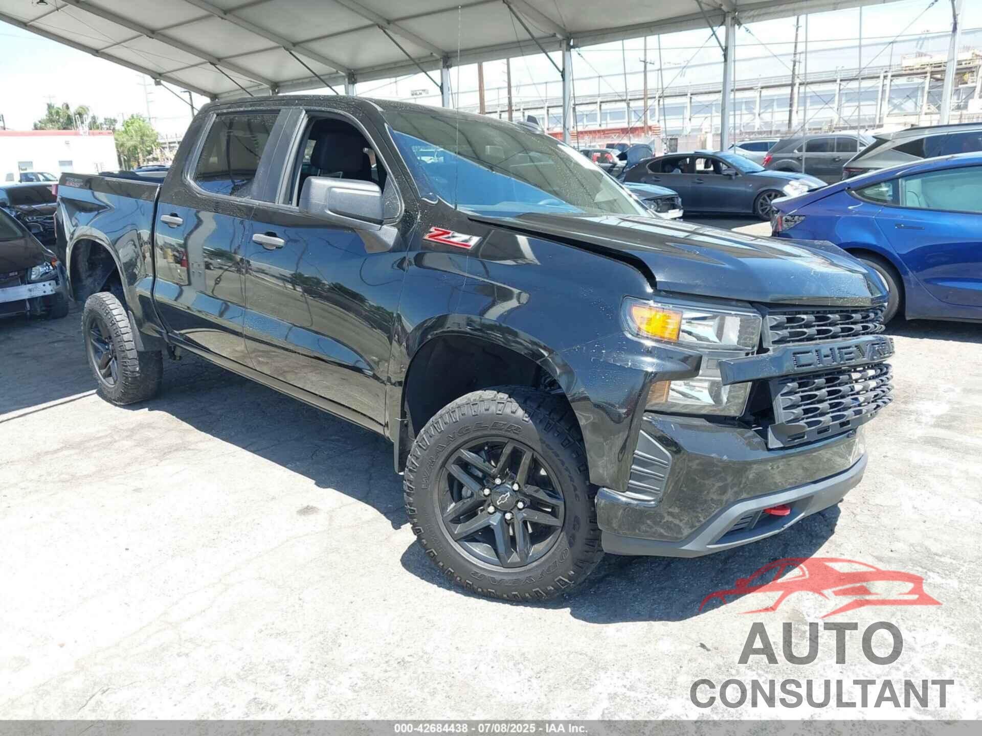 CHEVROLET SILVERADO 1500 2021 - 1GCPYCEF6MZ259681