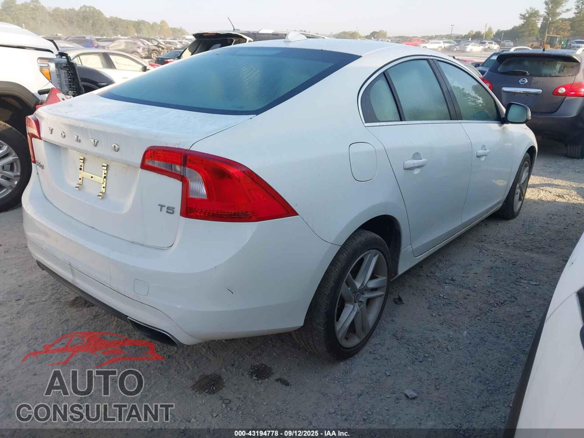 VOLVO S60 2014 - YV1612FS2E2277458