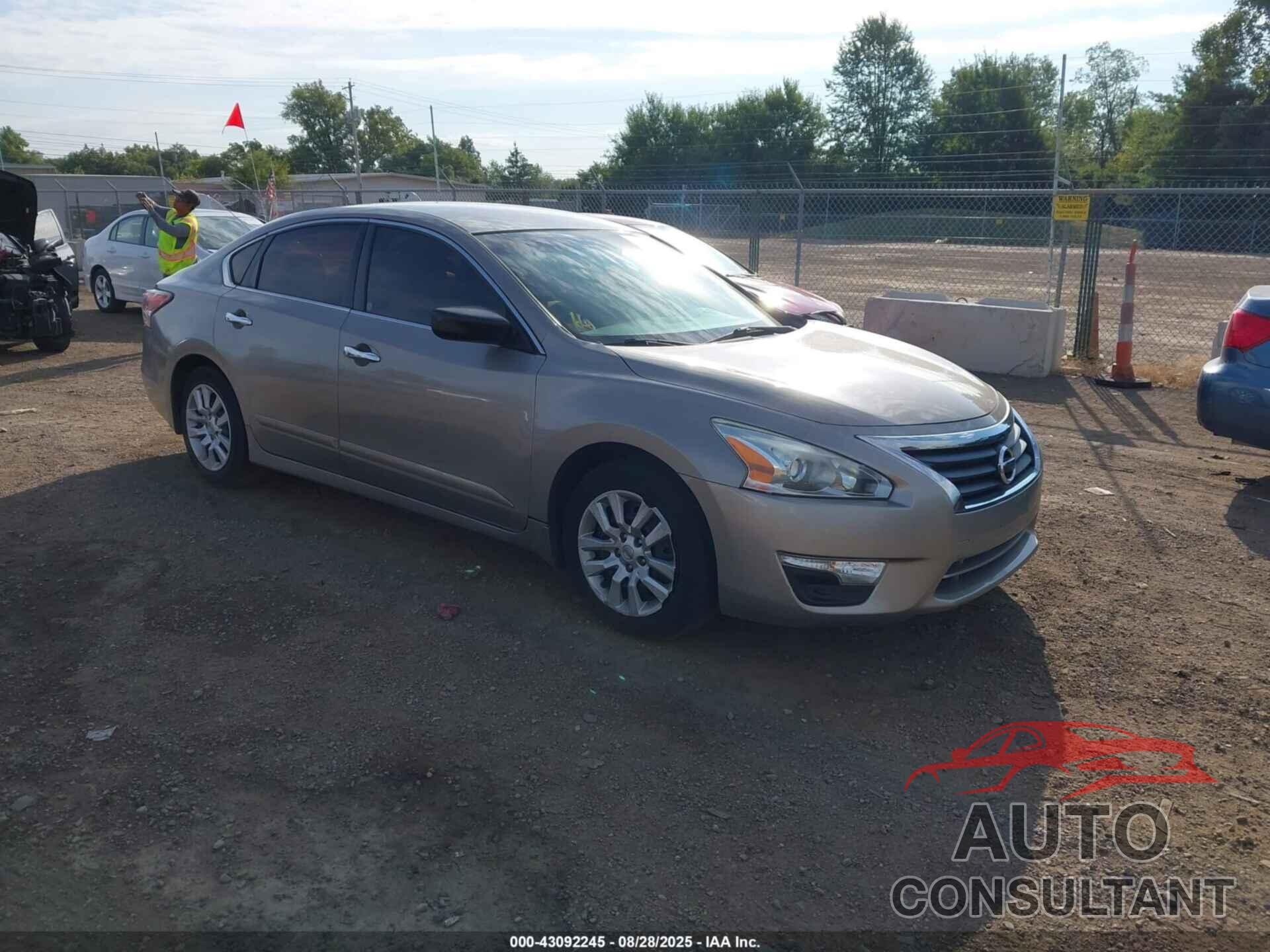 NISSAN ALTIMA 2015 - 1N4AL3AP1FN910573