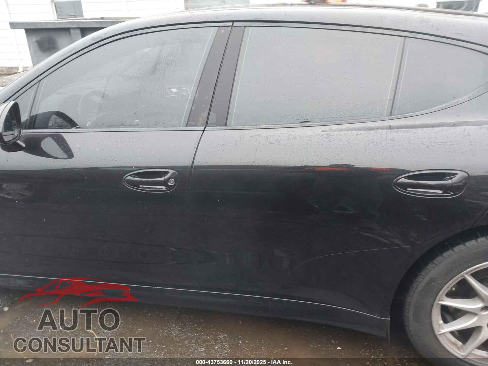 PORSCHE PANAMERA 2011 - WP0AA2A70BL017956