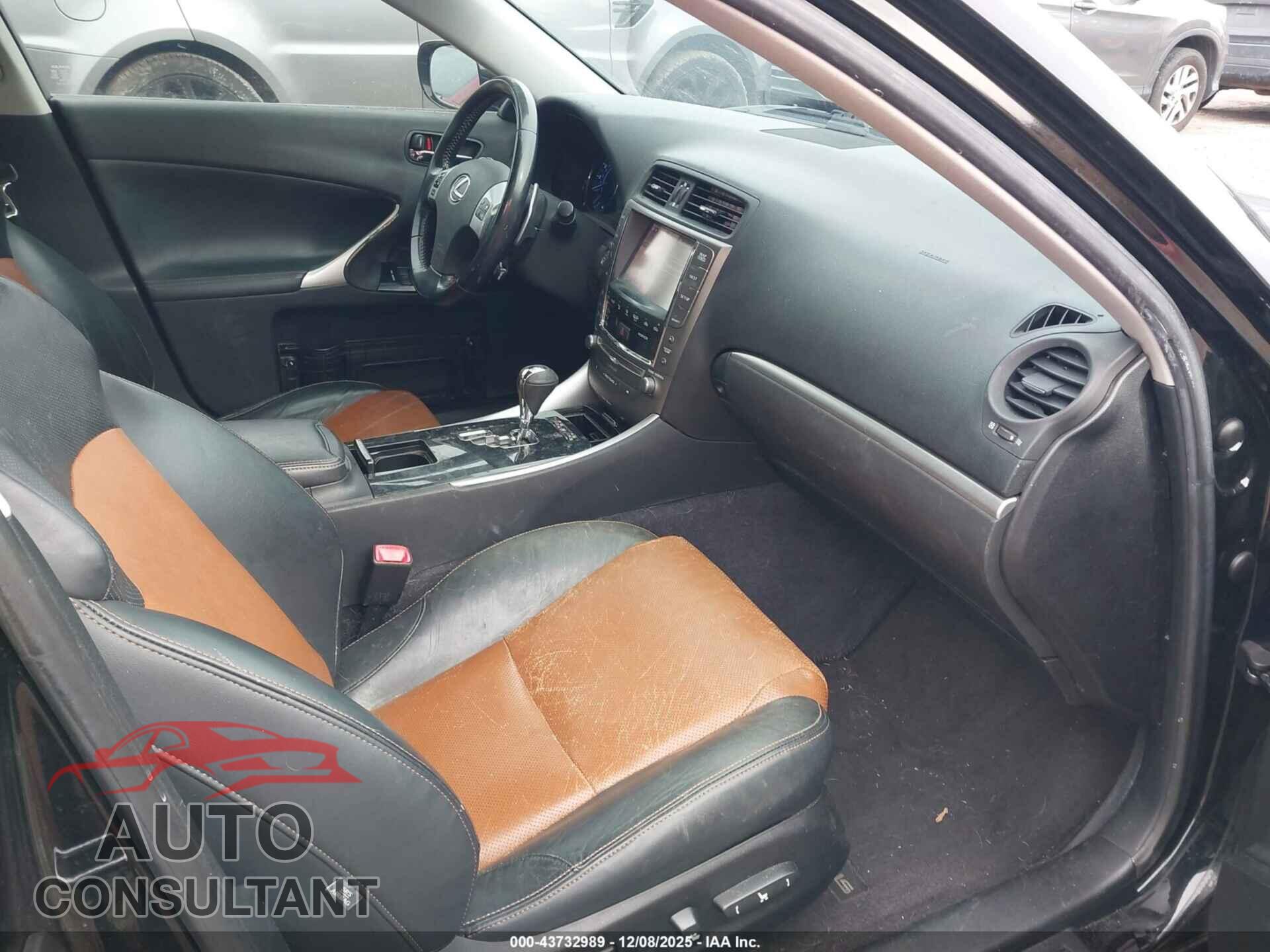 LEXUS IS 250 2013 - JTHCF5C29D5062851