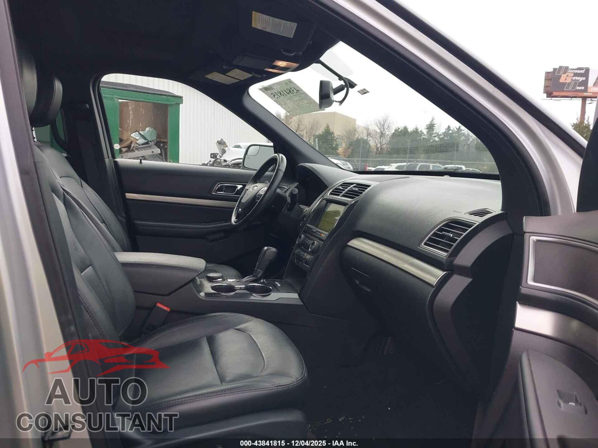 FORD EXPLORER 2018 - 1FM5K8D88JGB83179