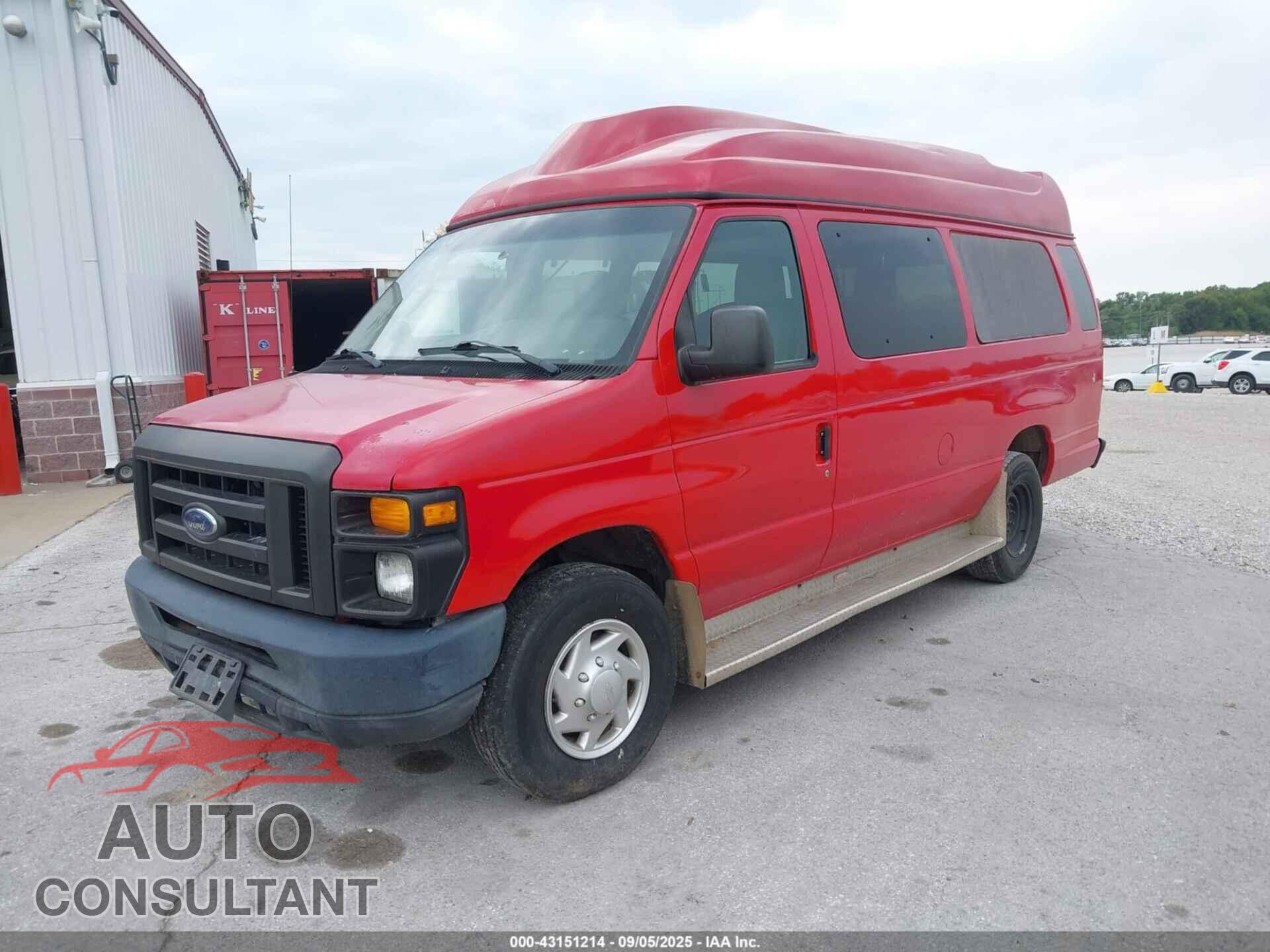 FORD E-350 SUPER DUTY 2011 - 1FBSS3BL3BDB09080