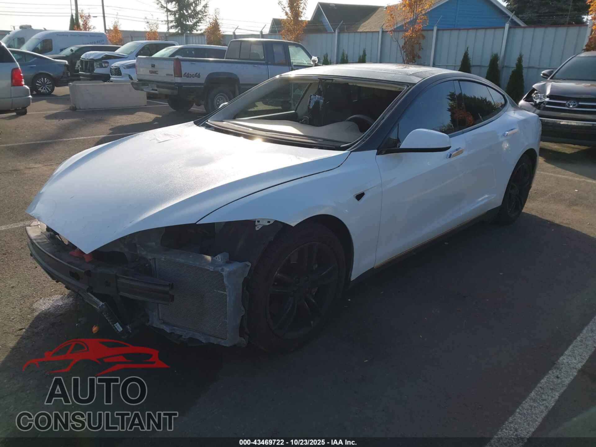 TESLA MODEL S 2015 - 5YJSA1S14FF099532
