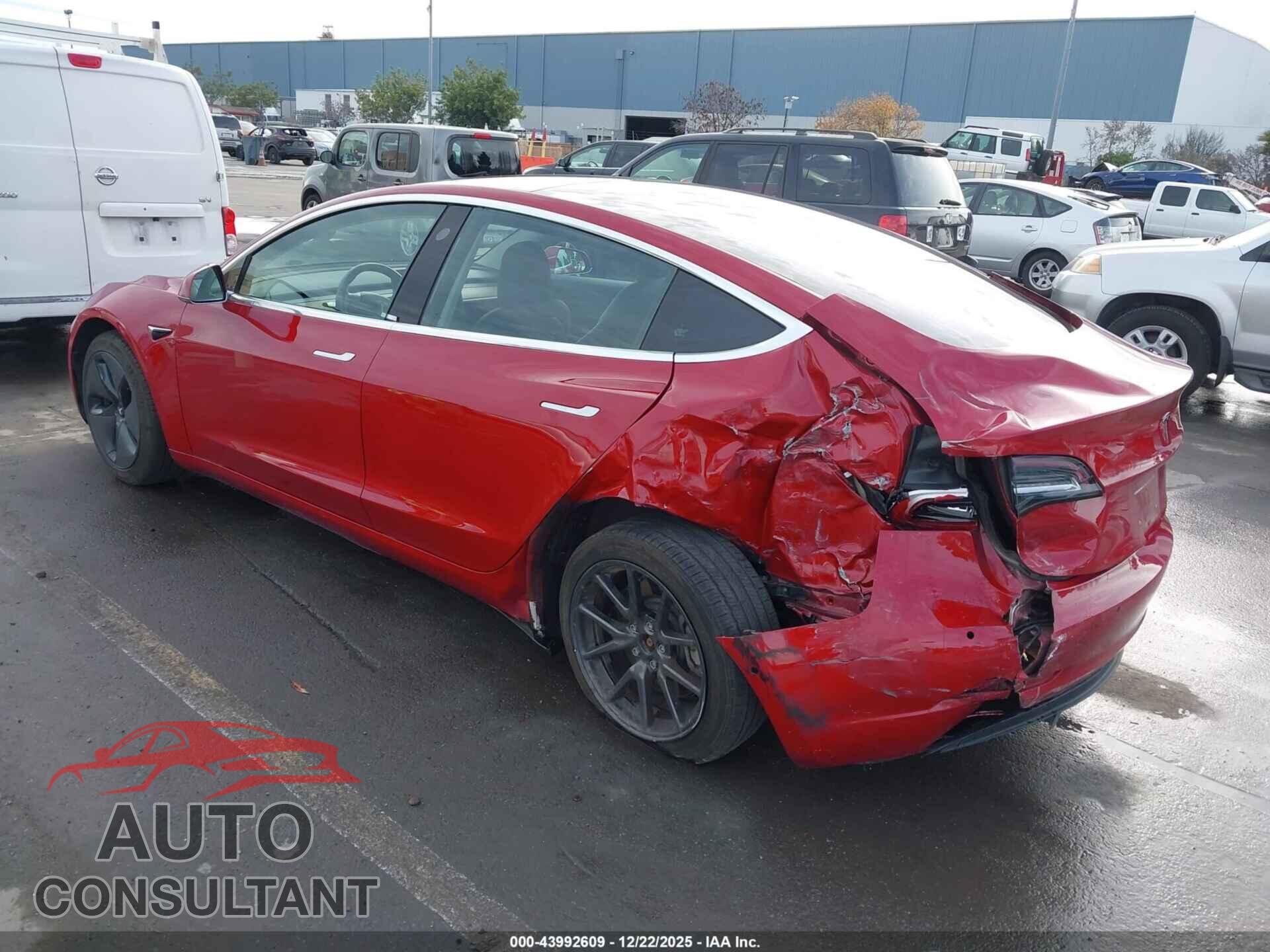 TESLA MODEL 3 2018 - 5YJ3E1EA4JF030711