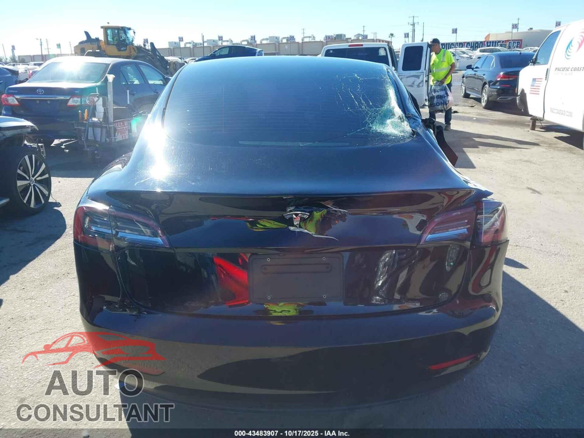 TESLA MODEL 3 2023 - 5YJ3E1EA6PF476903