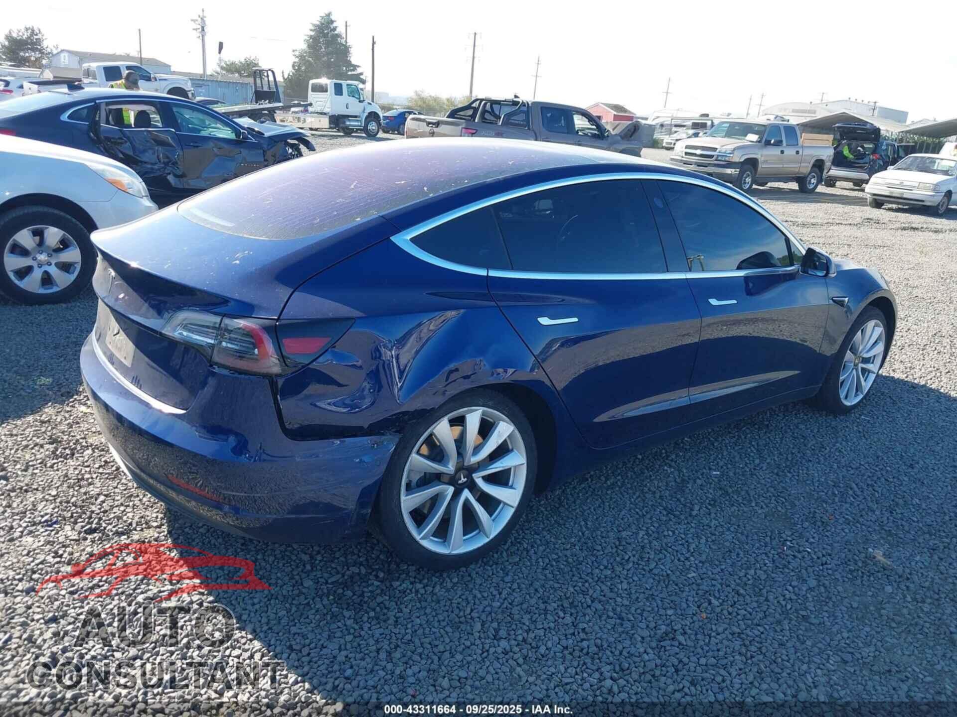 TESLA MODEL 3 2018 - 5YJ3E1EA6JF004711