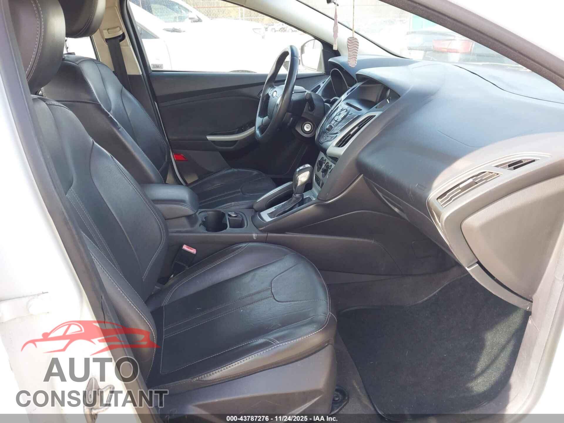 FORD FOCUS 2013 - 1FADP3F20DL244927
