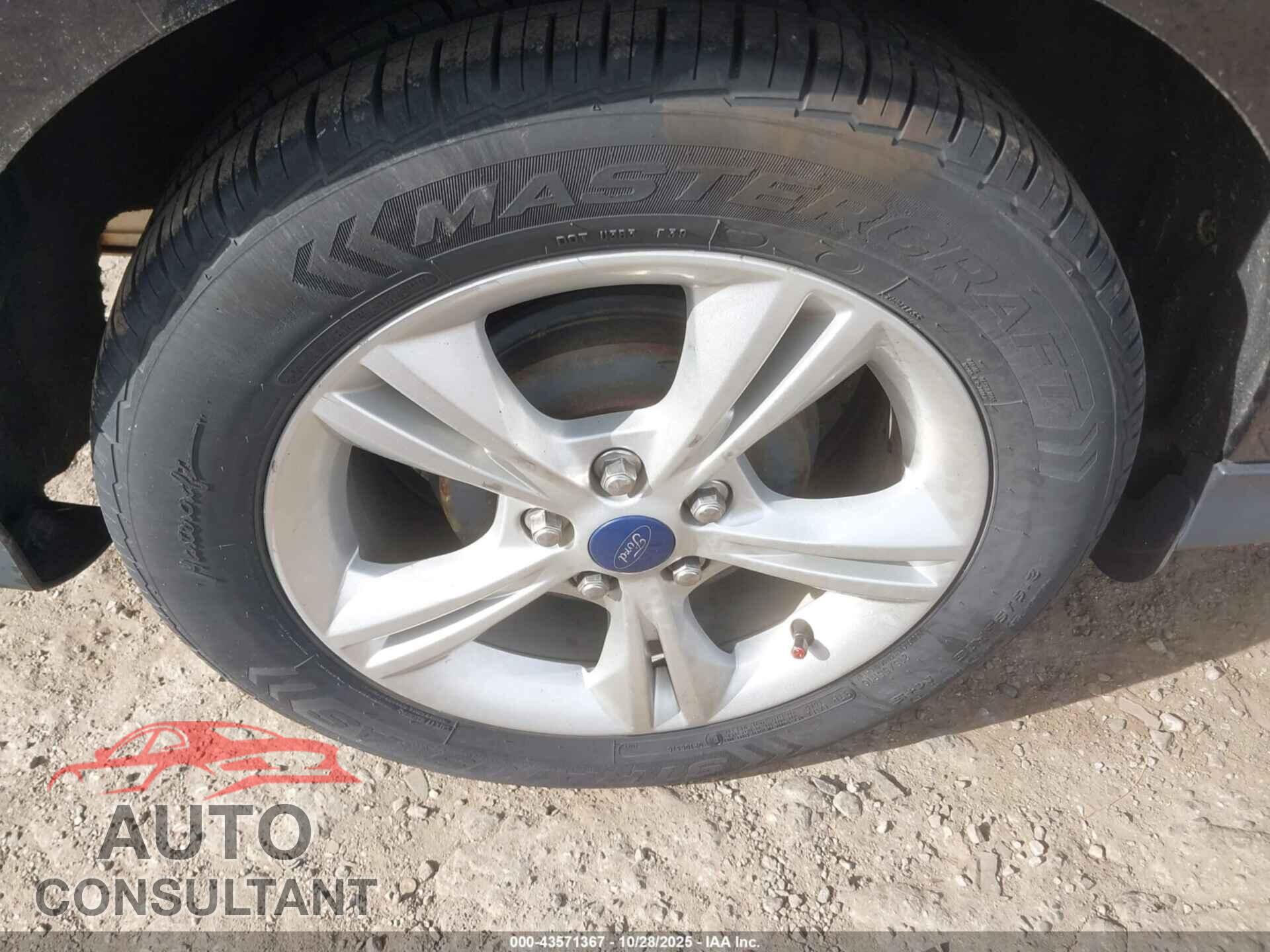 FORD FOCUS 2014 - 1FADP3F21EL320236