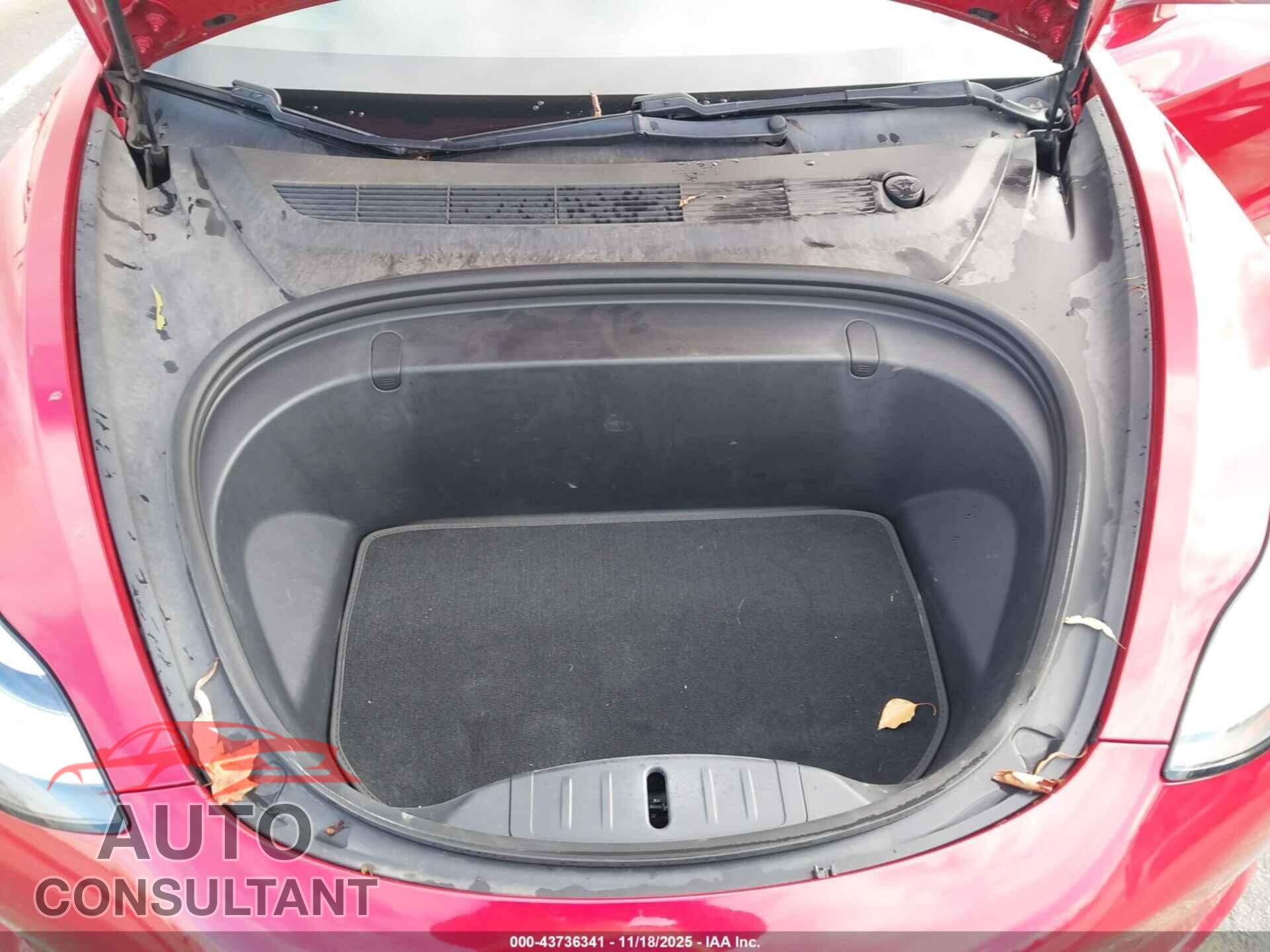 TESLA MODEL 3 2018 - 5YJ3E1EB8JF120016