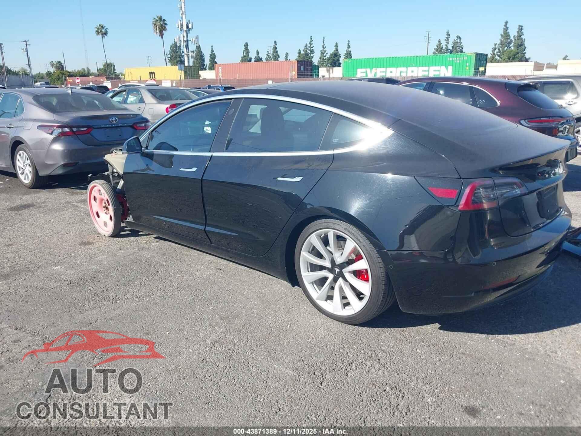 TESLA MODEL 3 2018 - 5YJ3E1EA9JF020661