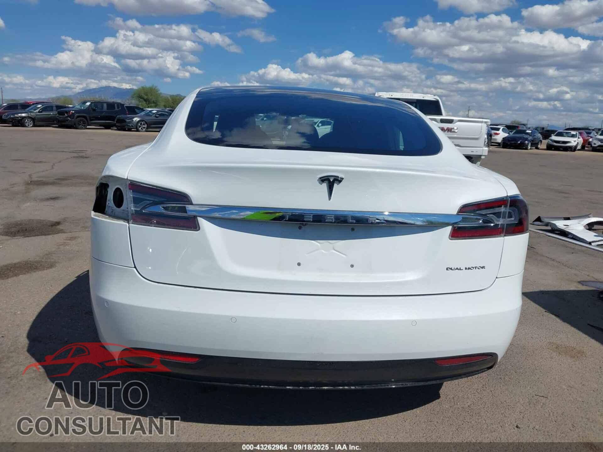TESLA MODEL S 2021 - 5YJSA1E22MF416743