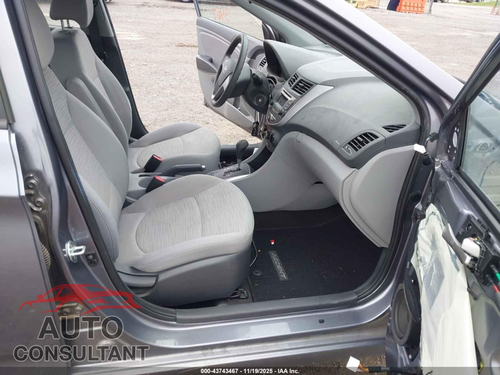 HYUNDAI ACCENT 2016 - KMHCT4AE5GU145653