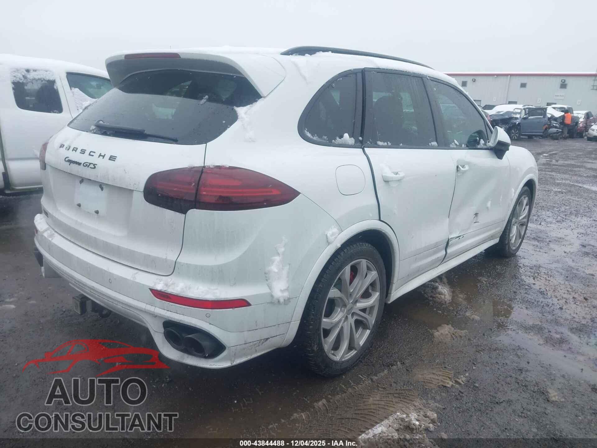 PORSCHE CAYENNE 2016 - WP1AD2A27GLA72017