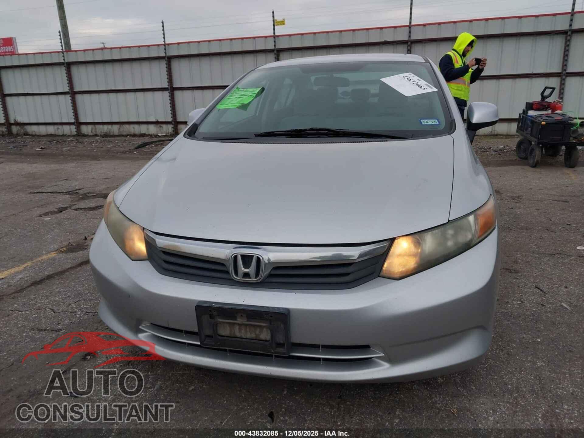HONDA CIVIC 2012 - 19XFB2F53CE028017