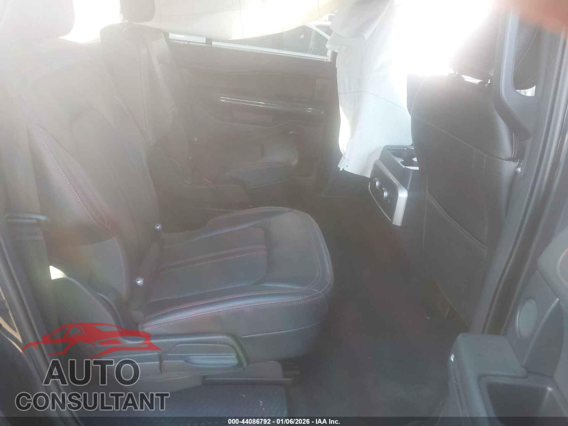 FORD EXPEDITION 2024 - 1FMJK1K84REA64447