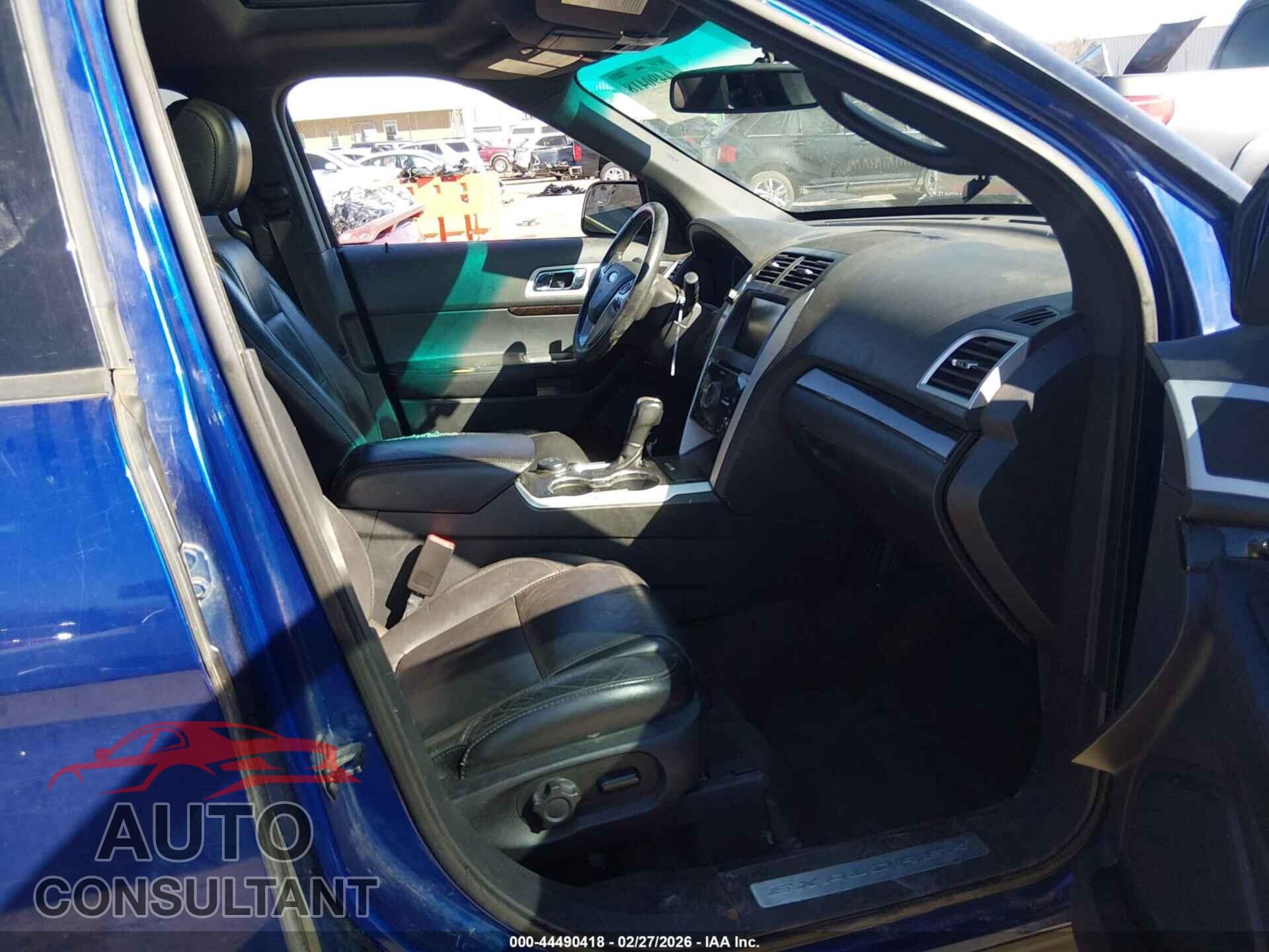 FORD EXPLORER 2015 - 1FM5K8F88FGA15031