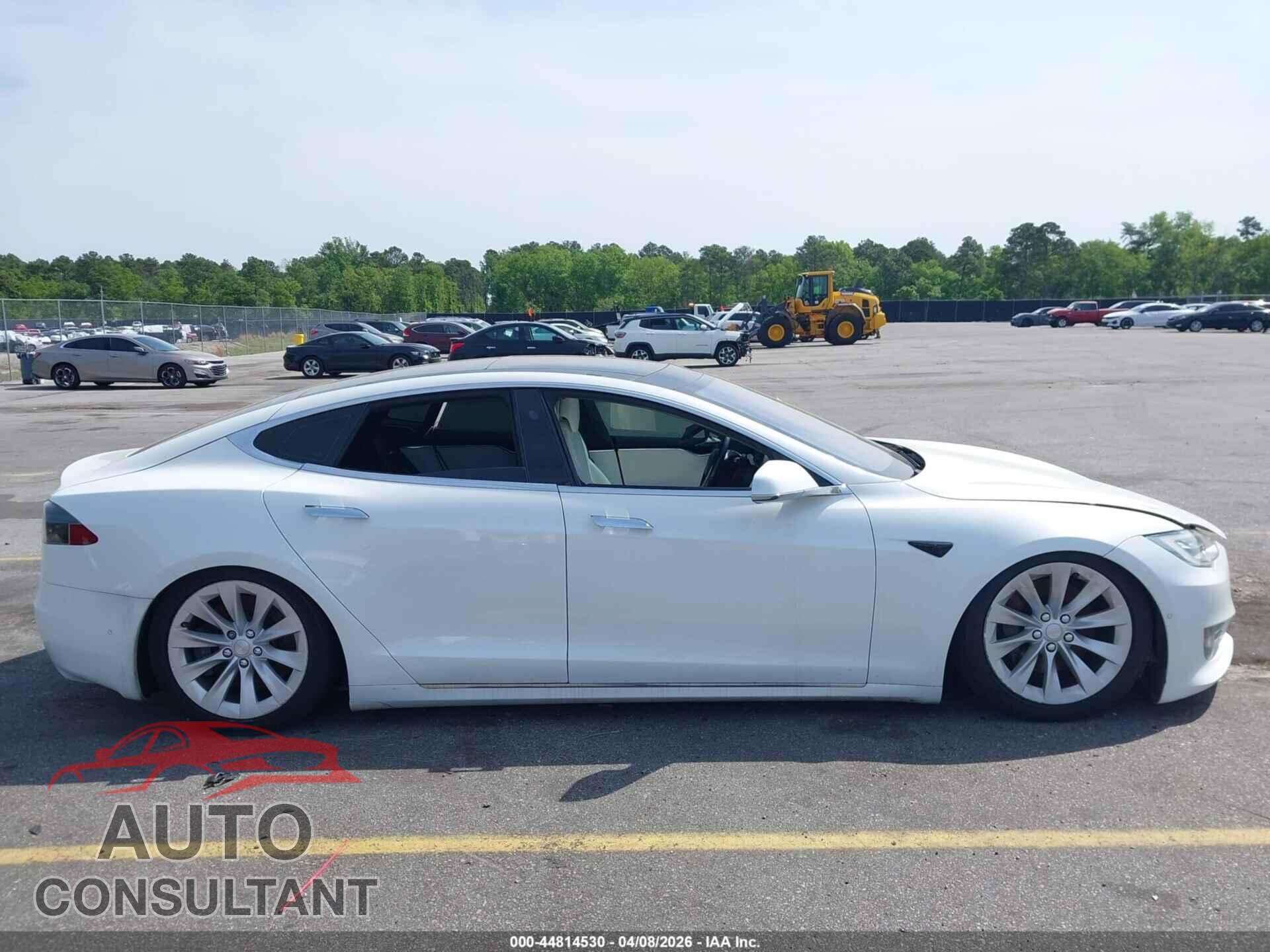 TESLA MODEL S 2017 - 5YJSA1E25HF203677