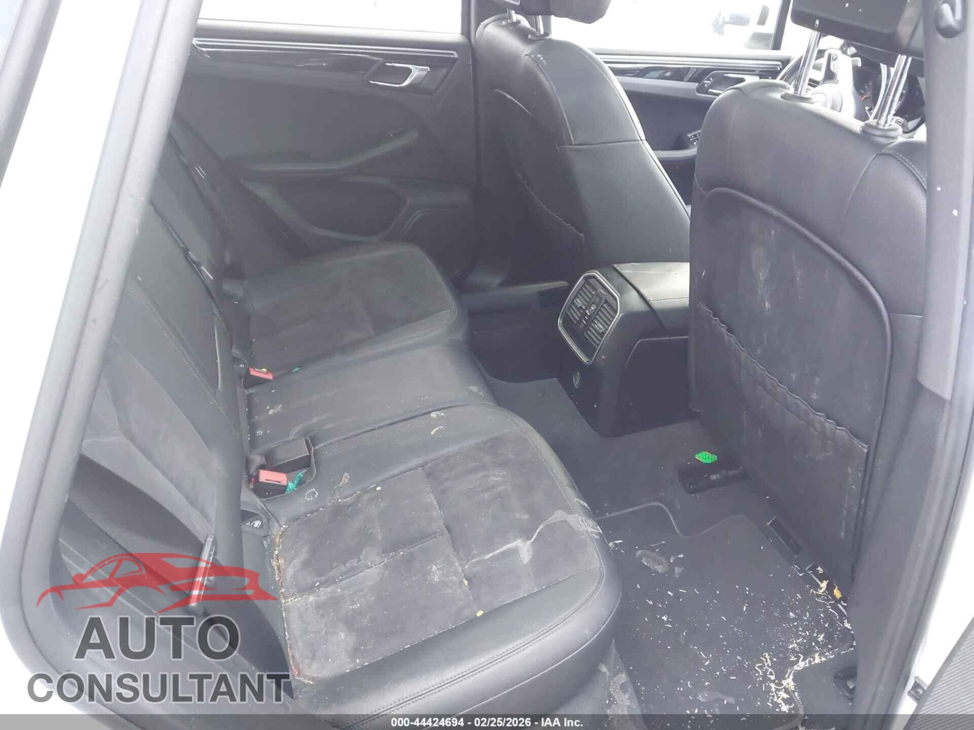 PORSCHE MACAN 2018 - WP1AA2A52JLB09212