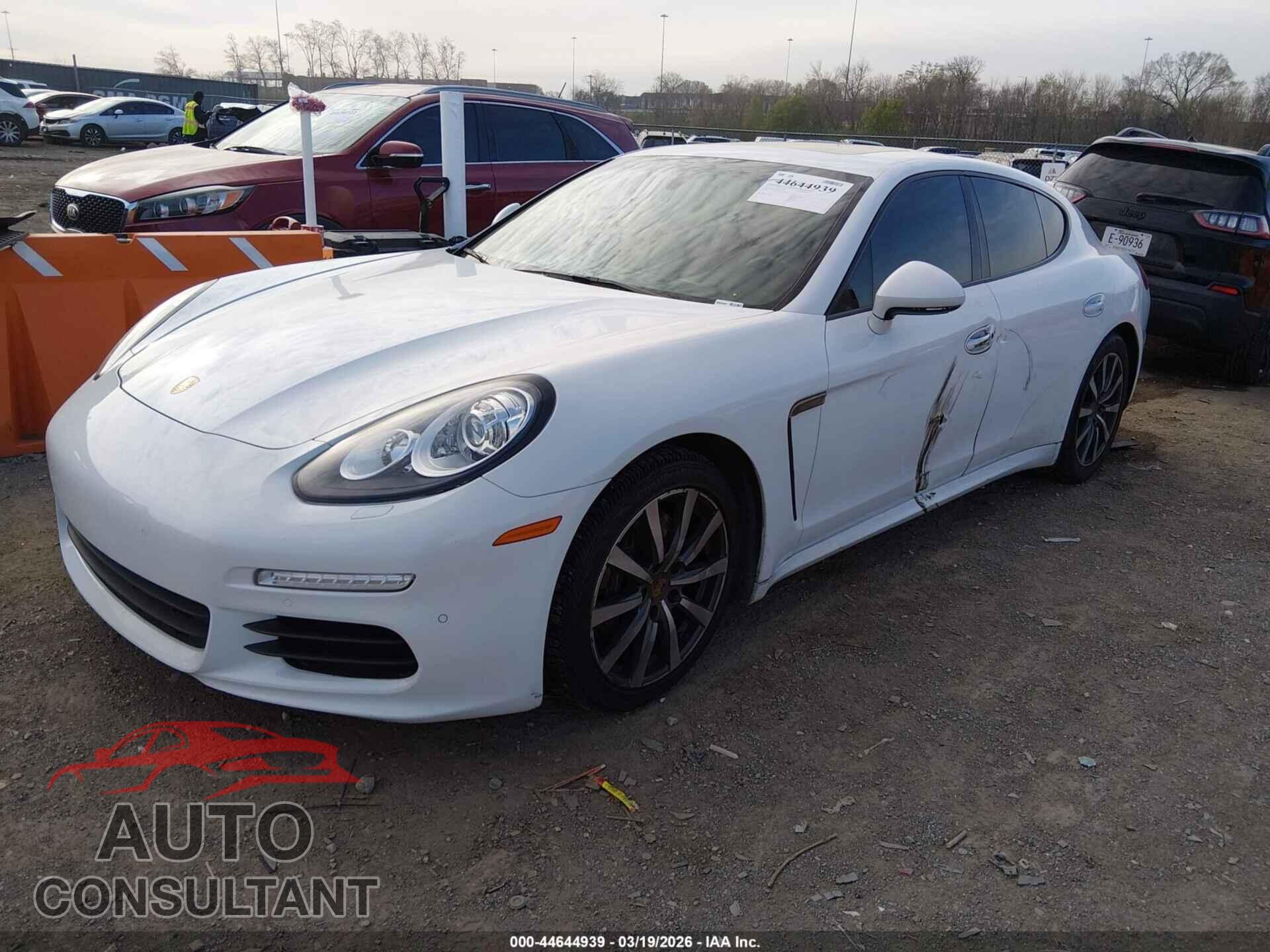 PORSCHE PANAMERA 2015 - WP0AA2A72FL005197