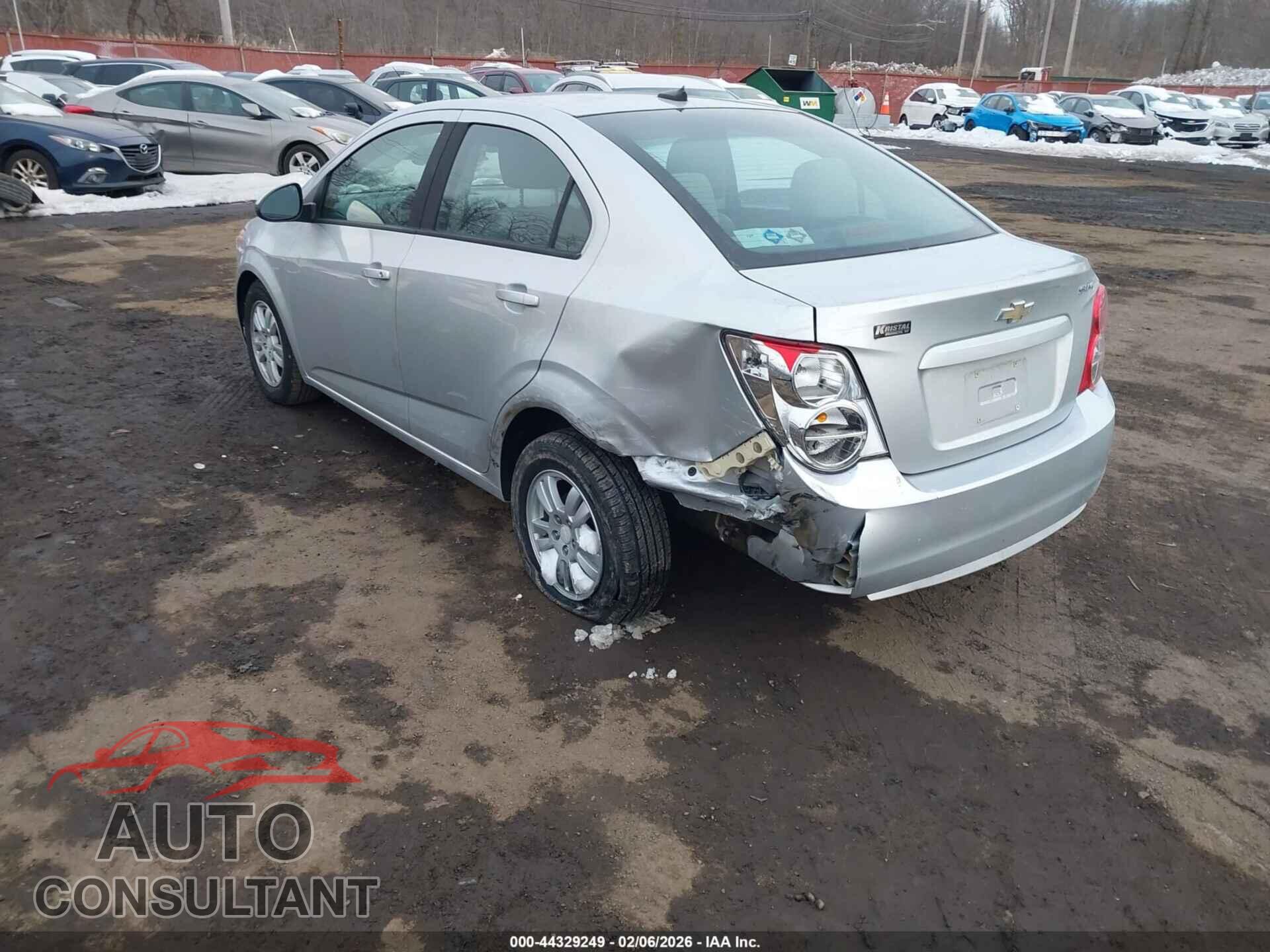 CHEVROLET SONIC 2012 - 1G1JA5SH2C4189029