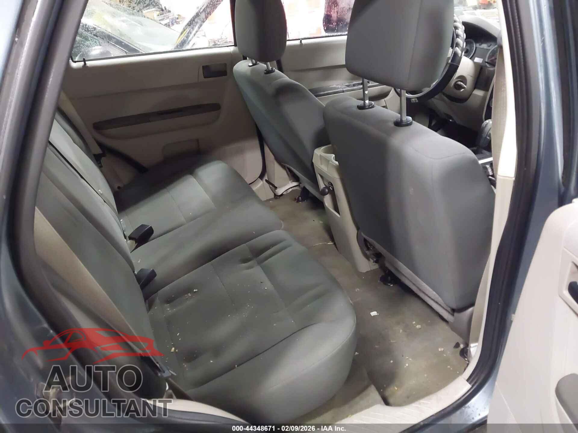 FORD ESCAPE 2010 - 1FMCU9C71AKC48600