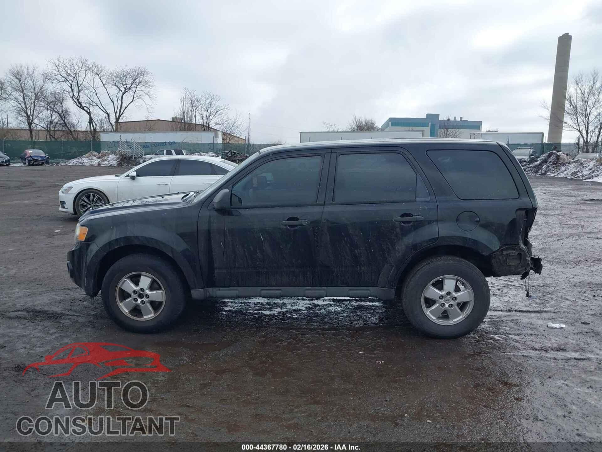 FORD ESCAPE 2010 - 1FMCU9C78AKD37645