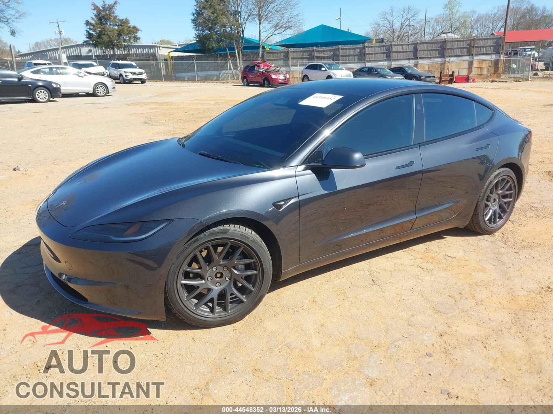 TESLA MODEL 3 2024 - 5YJ3E1EB7RF732655
