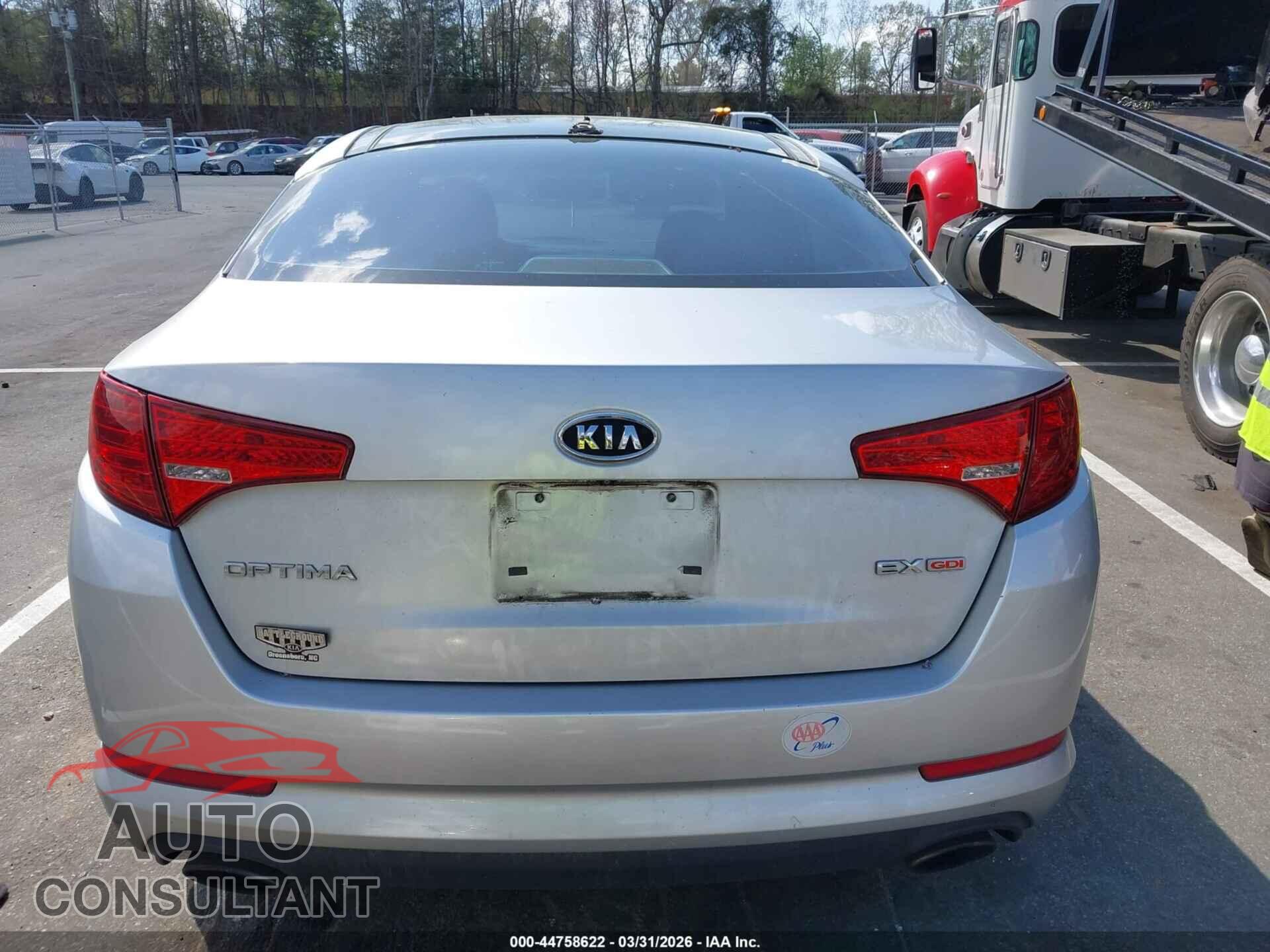 KIA OPTIMA 2011 - KNAGN4A75B5103744