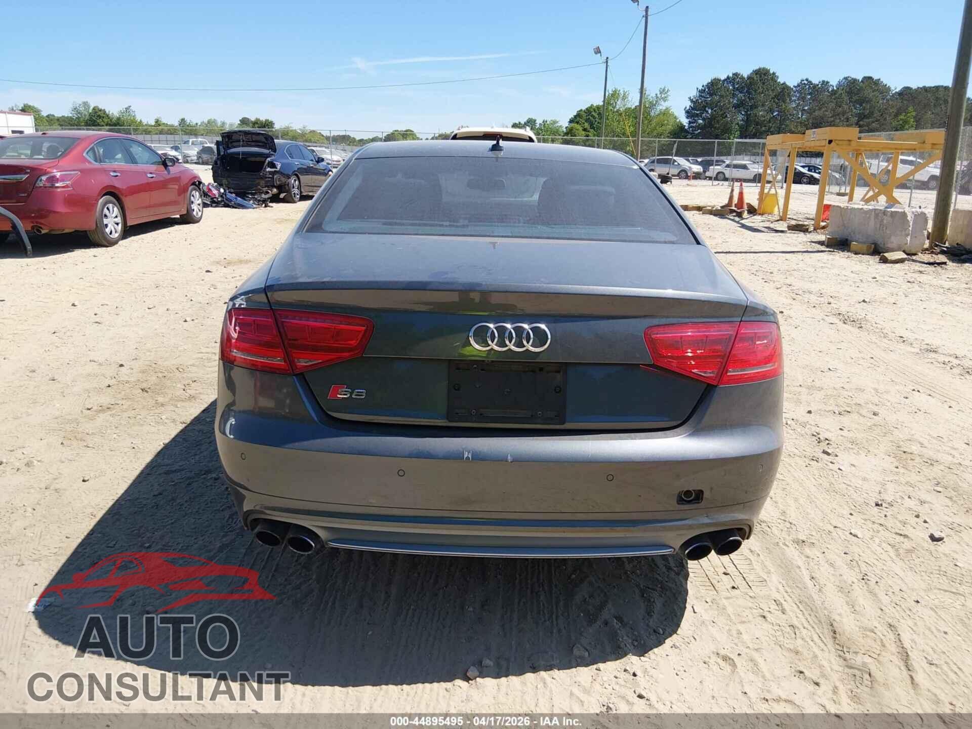 AUDI S8 2013 - WAUD2AFD0DN011341