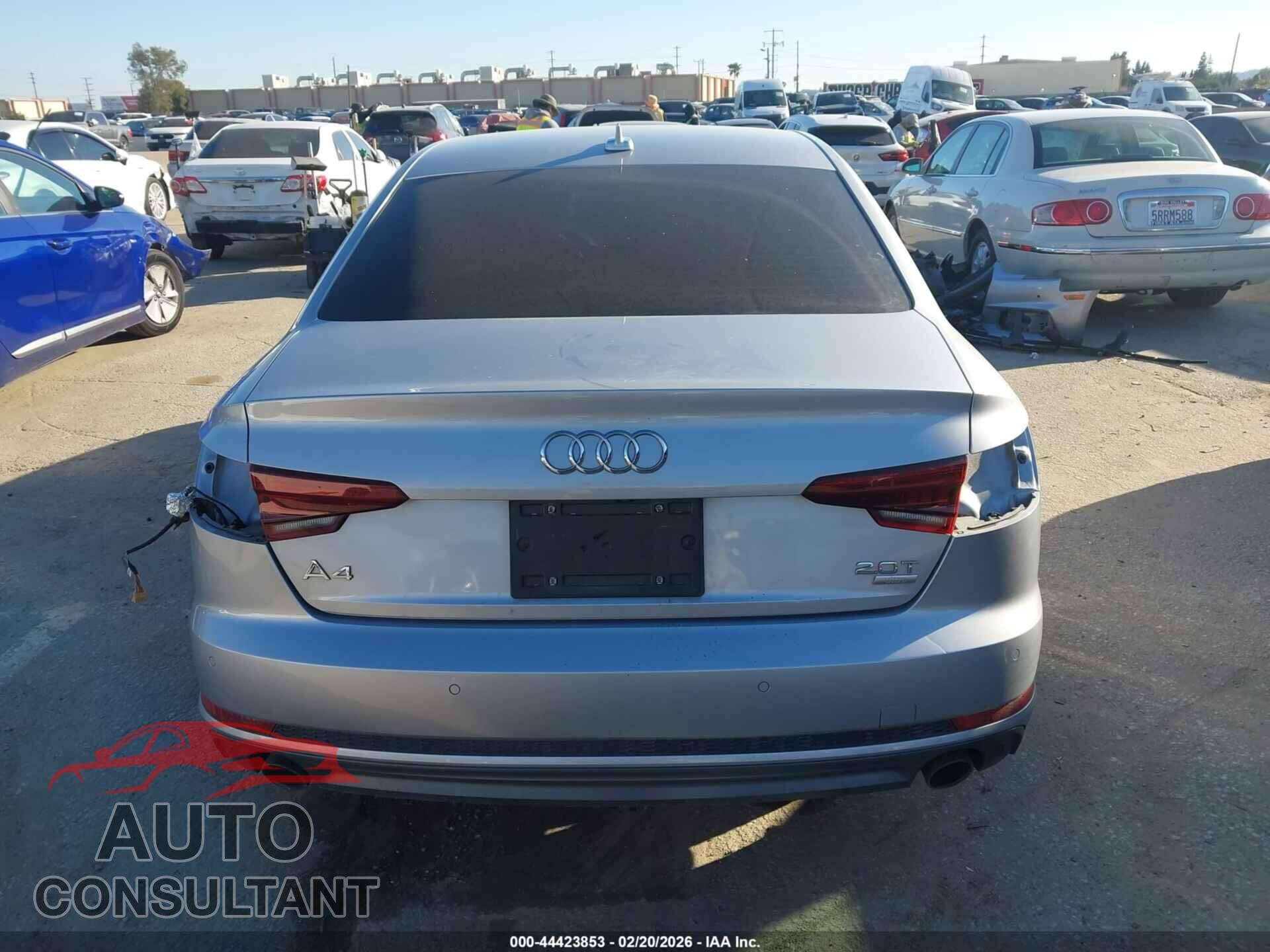 AUDI A4 2018 - WAULMAF48JA042054