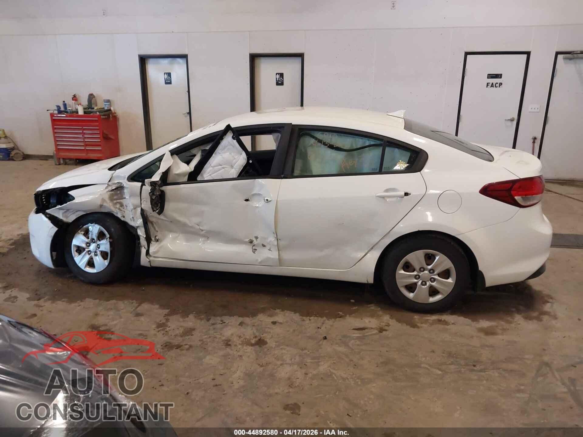 KIA FORTE 2017 - 3KPFK4A79HE036666