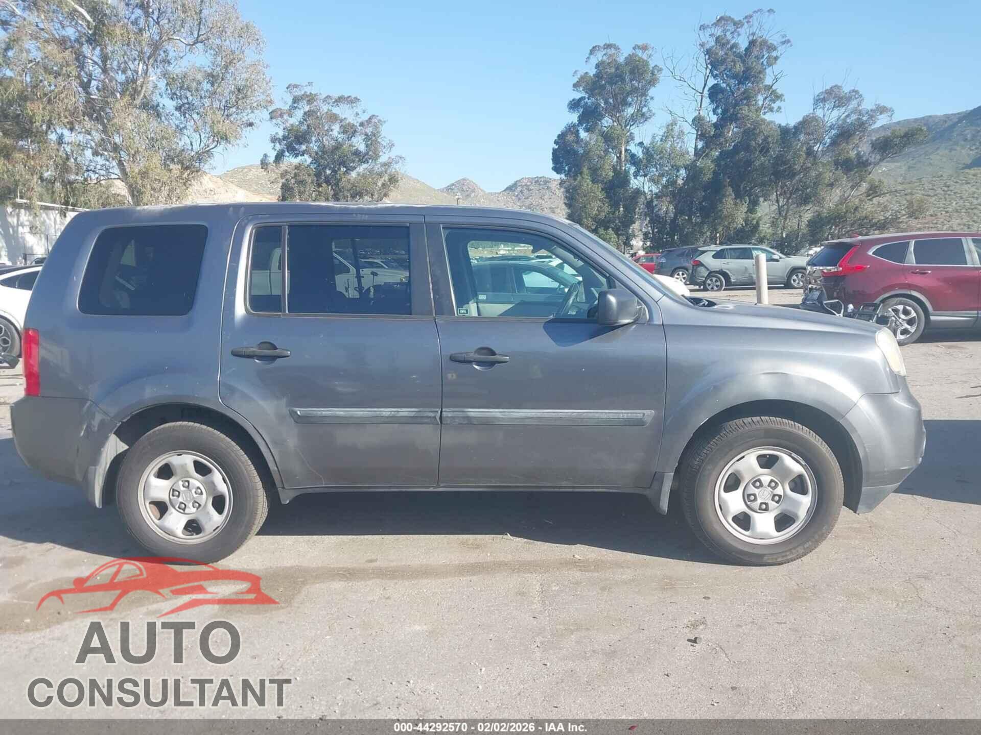 HONDA PILOT 2013 - 5FNYF3H28DB020884
