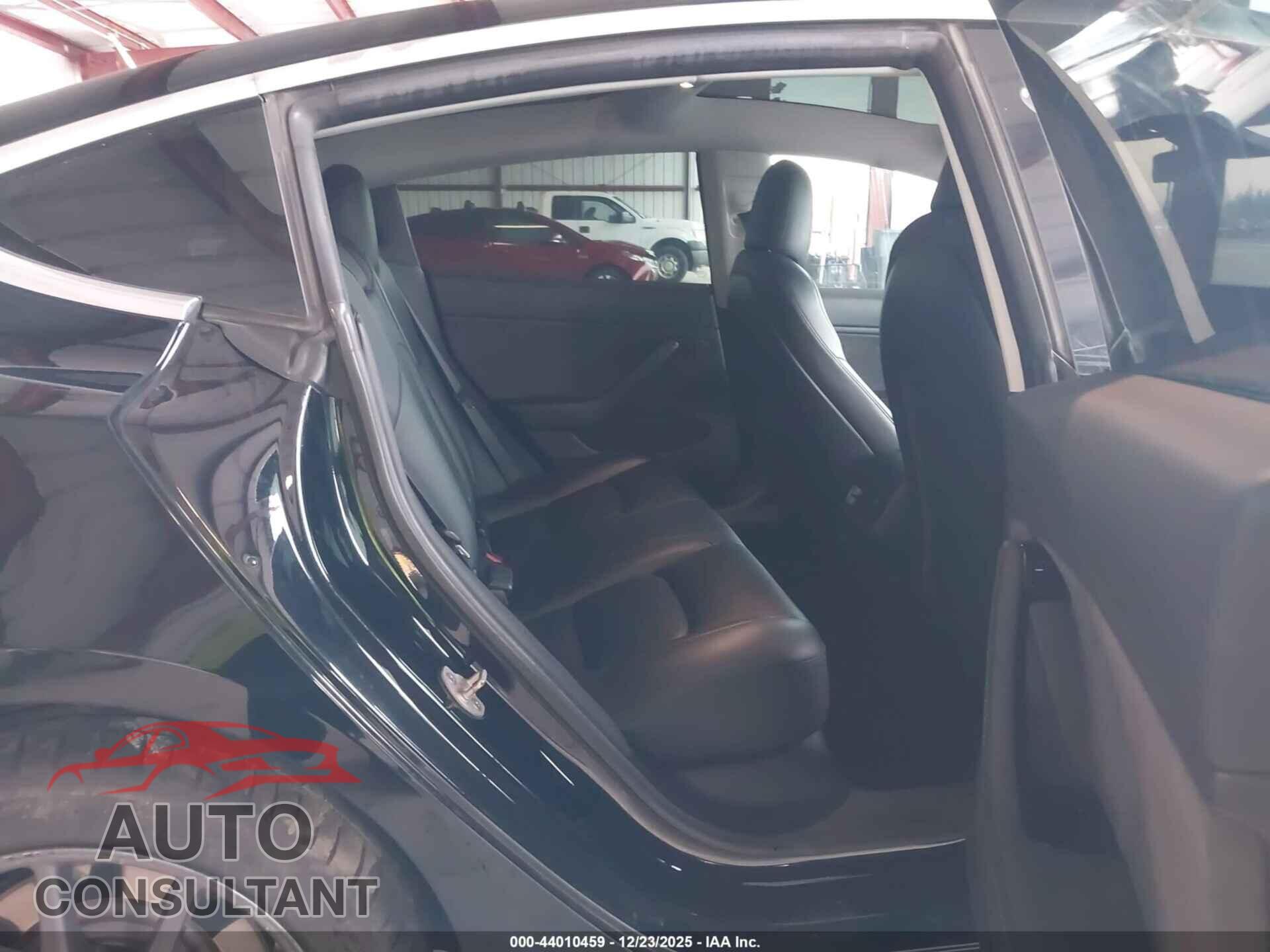 TESLA MODEL 3 2018 - 5YJ3E1EA0JF171632