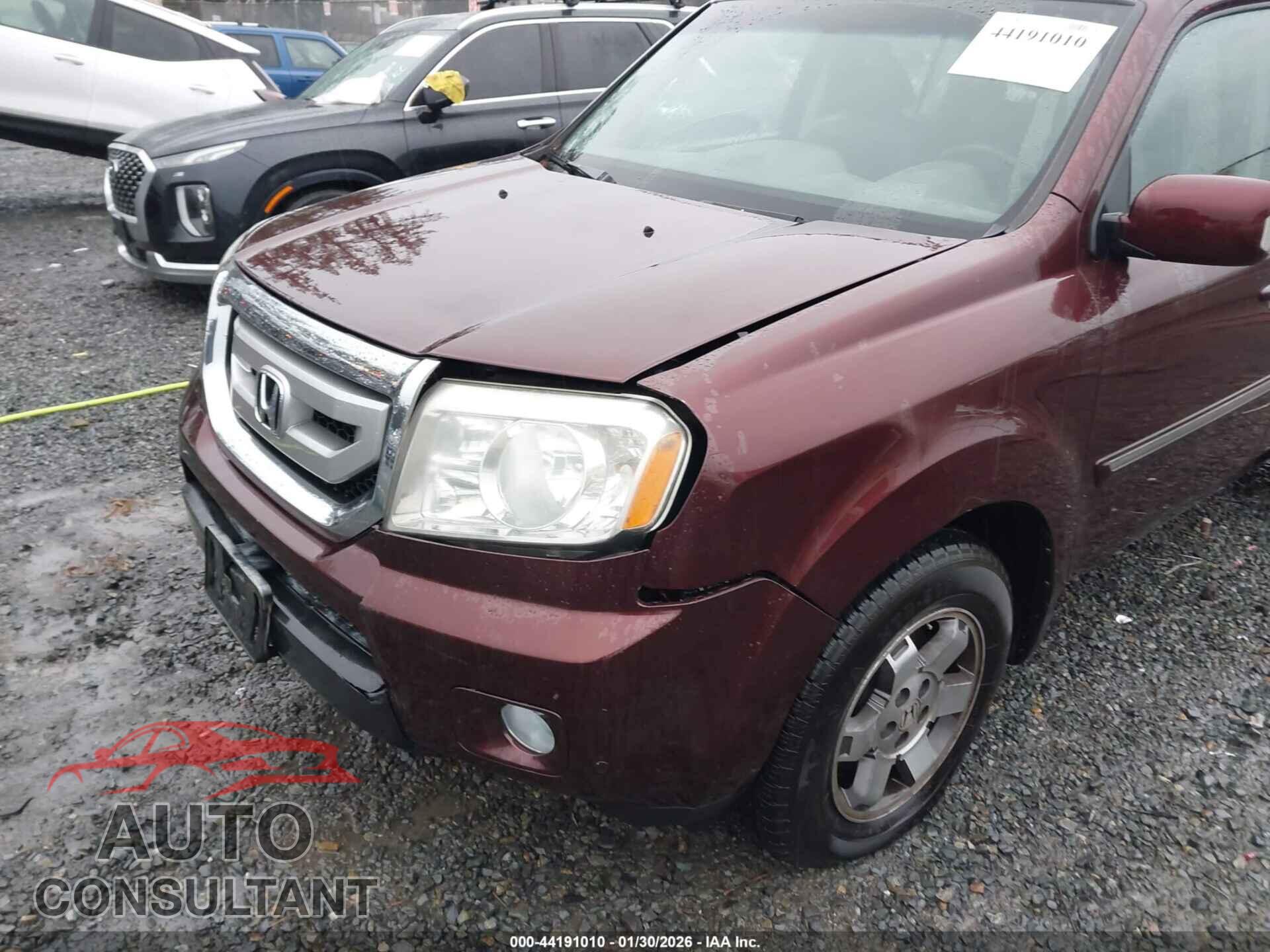 HONDA PILOT 2011 - 5FNYF4H94BB030151