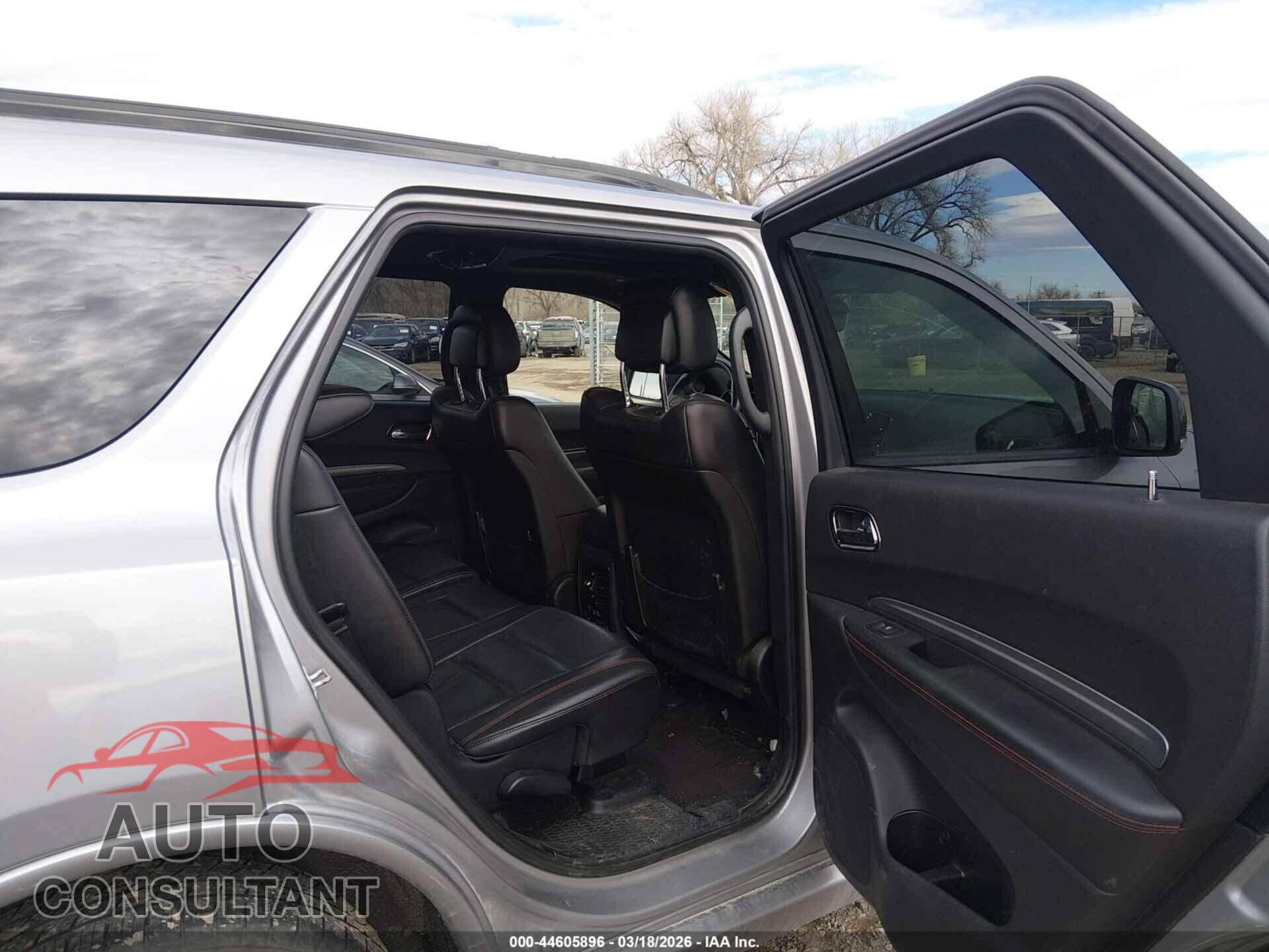 DODGE DURANGO 2018 - 1C4SDJCT2JC415183