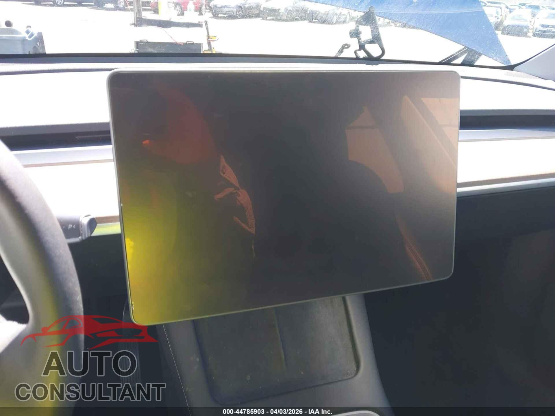 TESLA MODEL Y 2023 - 7SAYGAEE3PF683030