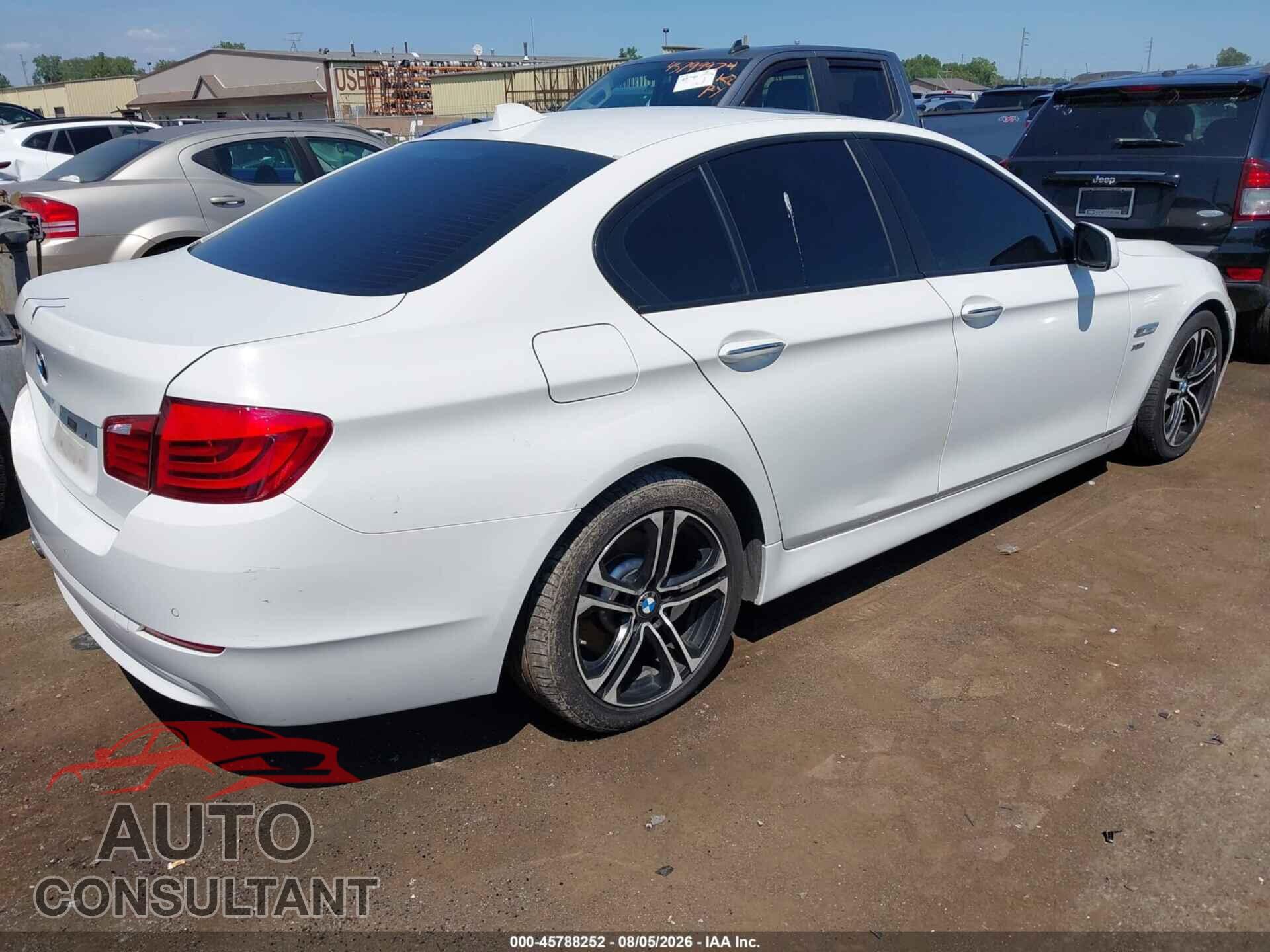 BMW 528I 2012 - WBAXH5C59CDW08685
