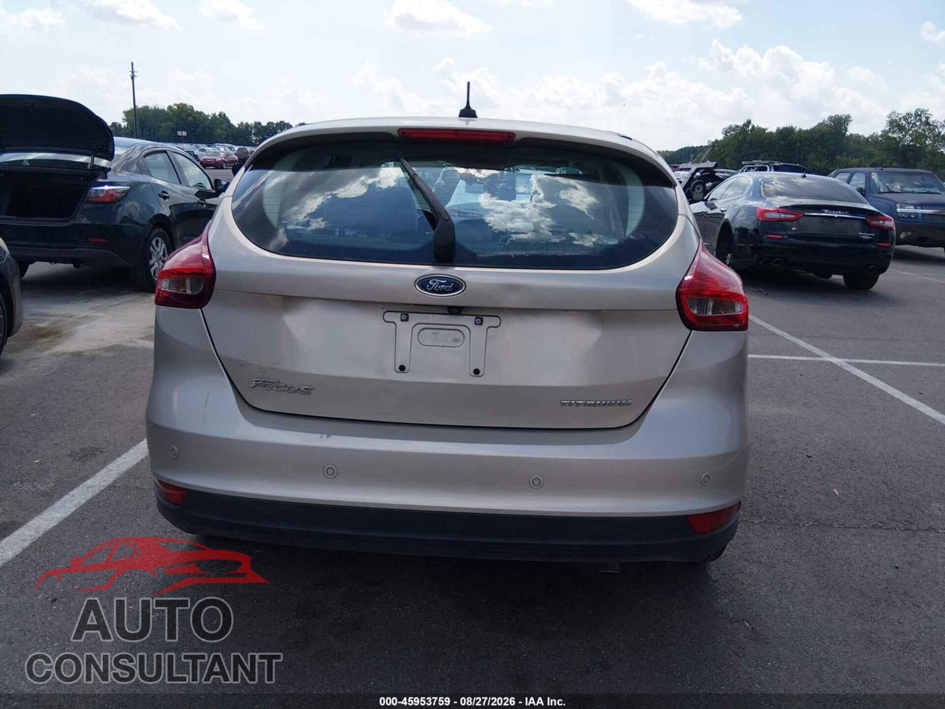 FORD FOCUS 2017 - 1FADP3N22HL302155